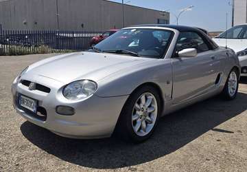 MG F 1.8i 120CV my00