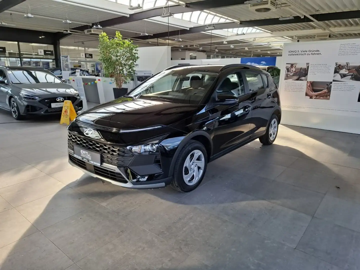 Hyundai BAYON 1.0 T-GDI Select (Sofort verfügbar) Schwarz - 2