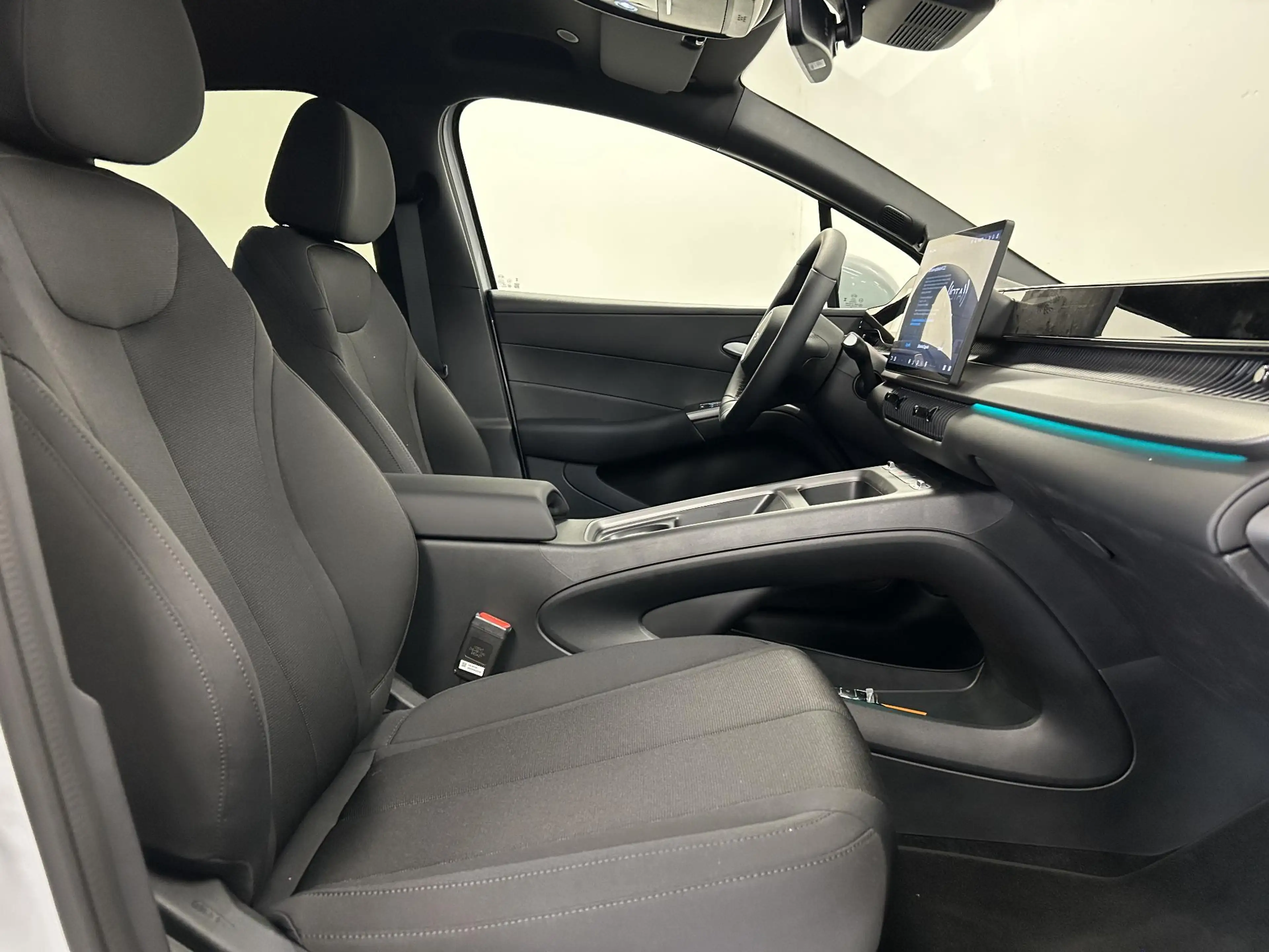 BYD Dolphin G 1.5L DM-i Boost | VOORRAAD VOORDEEL! | BYD UTRECHT — photo 26