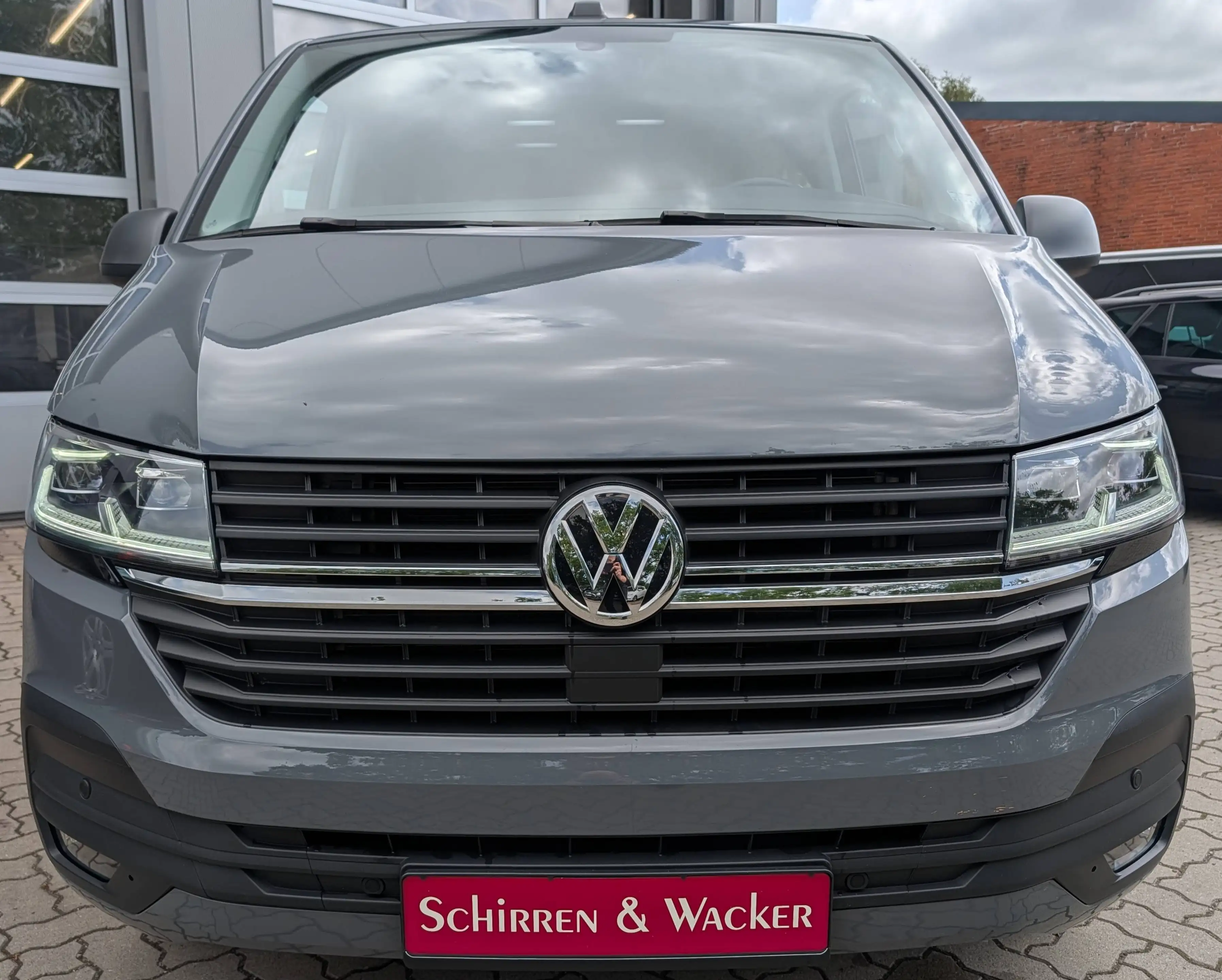 Volkswagen T6.1 Multivan Multivan Trendline | ACC | LED | Kamera | AHK | Navi | Sitzhzg | 7-Sitzer | 2 Drehsitze — photo 2