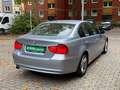 BMW 320 i Limousine/AUTOMATIK/XENON/SHZ/1.HAND/SHZ/// Blauw - thumbnail 5