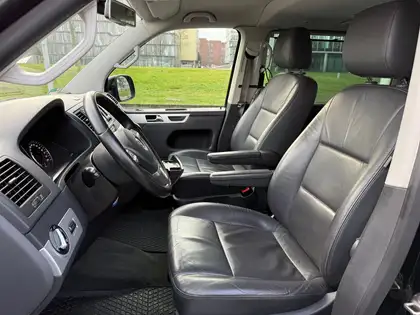 Annonce voiture d'occasion Volkswagen T5 Multivan - CARADIZE