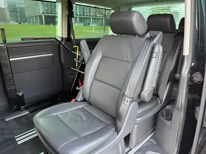 Annonce voiture d'occasion Volkswagen T5 Multivan - CARADIZE