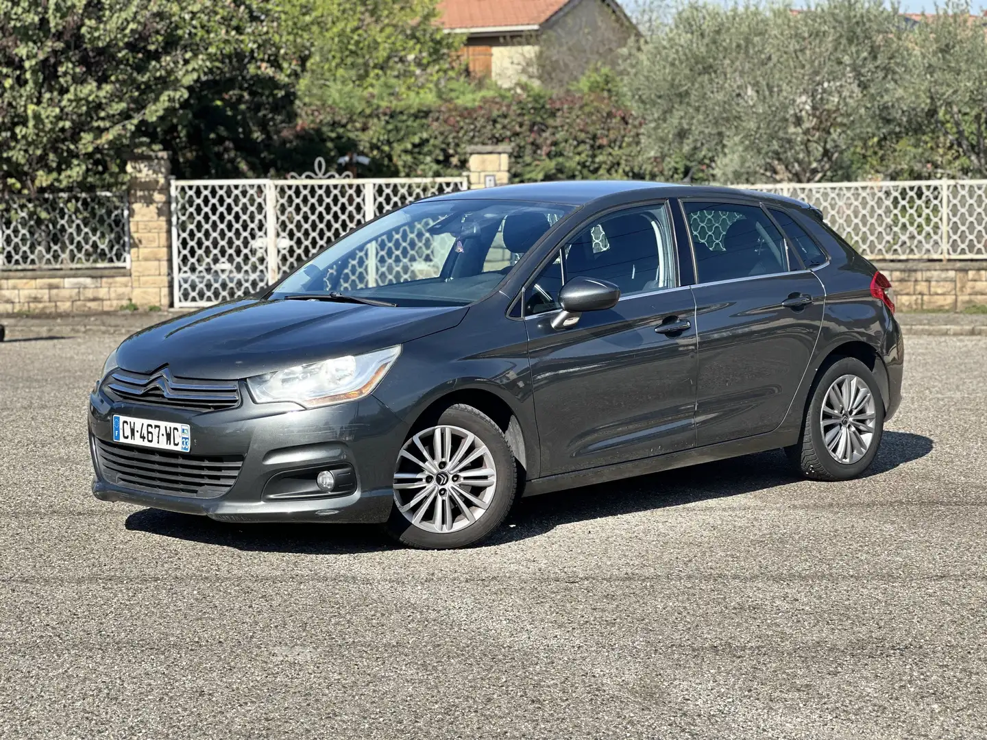 Citroen C4 e-HDi 115 Airdream Millenium BMP6 - 1