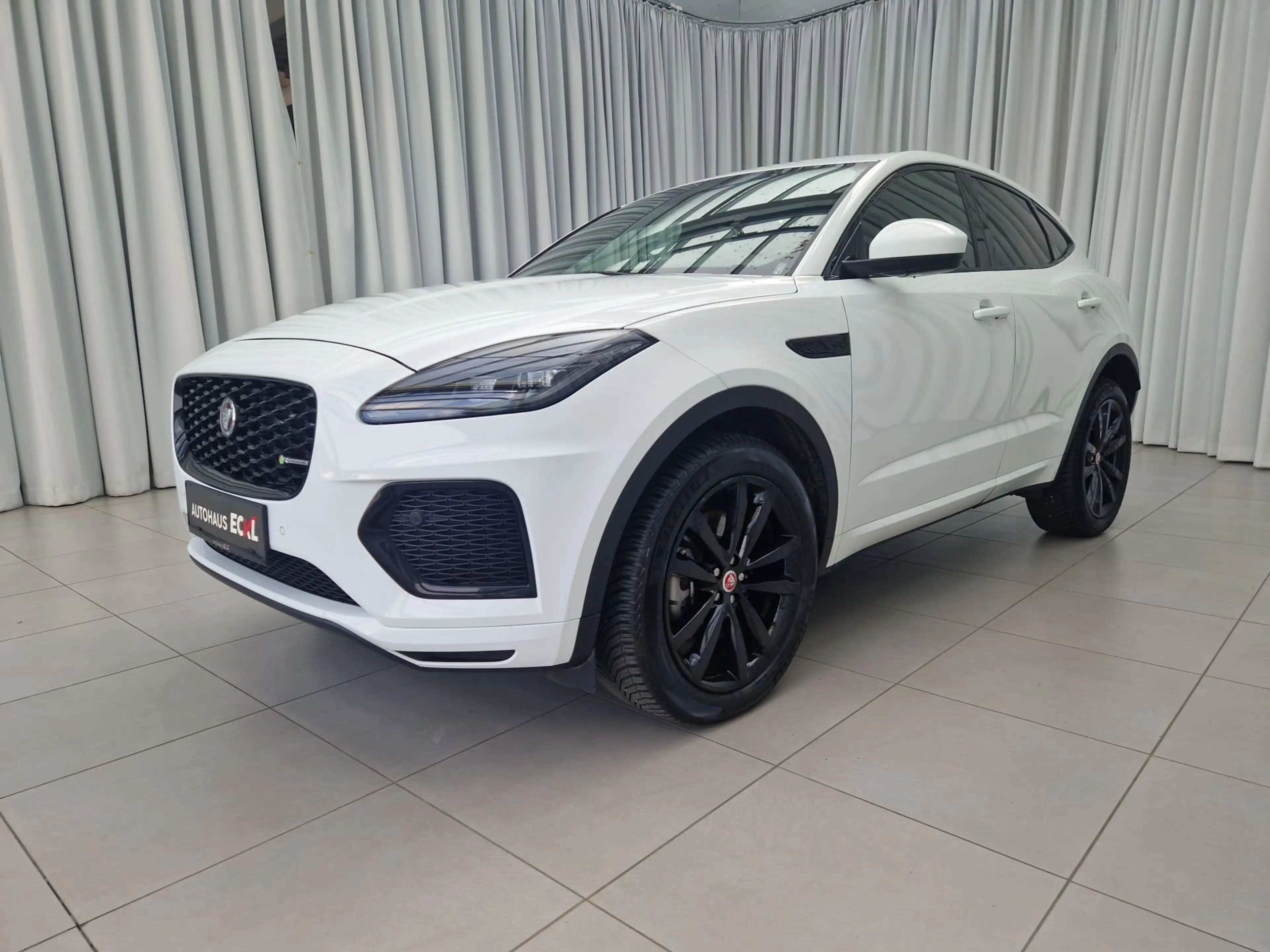 Jaguar E-Pace D165 R-Dynamic SE AWD A KlimaA LM — photo 2