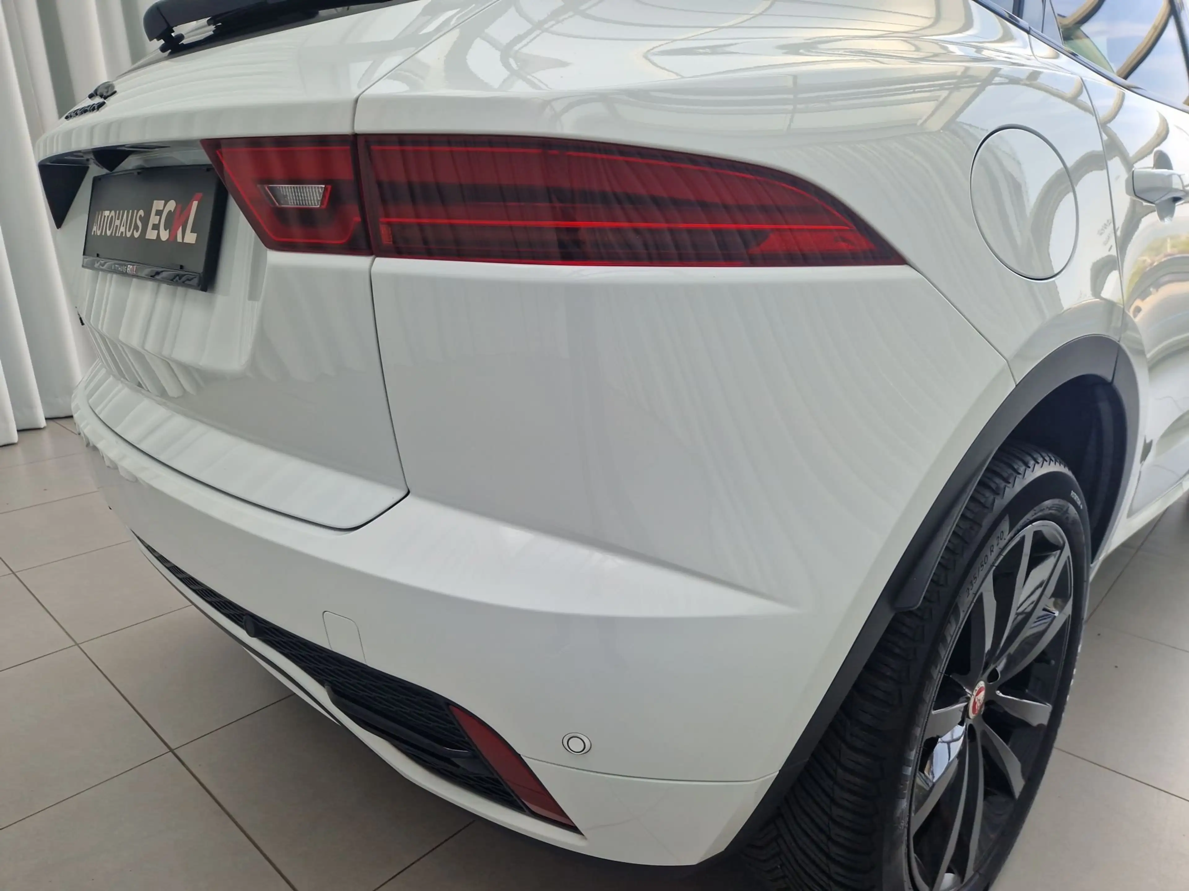 Jaguar E-Pace D165 R-Dynamic SE AWD A KlimaA LM — photo 10