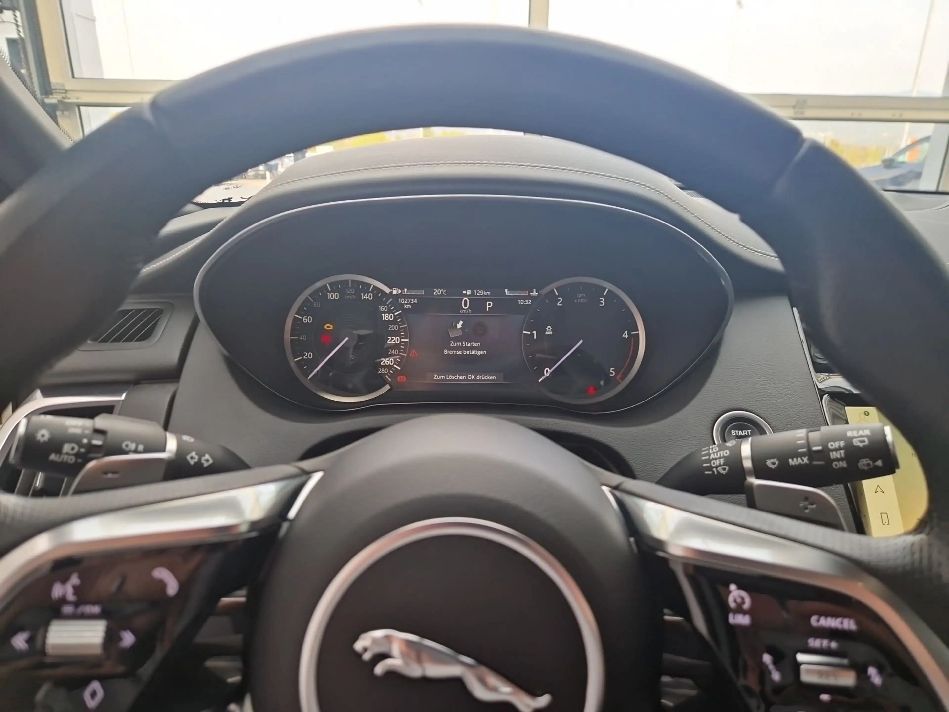 Jaguar E-Pace D165 R-Dynamic SE AWD A KlimaA LM — photo 14