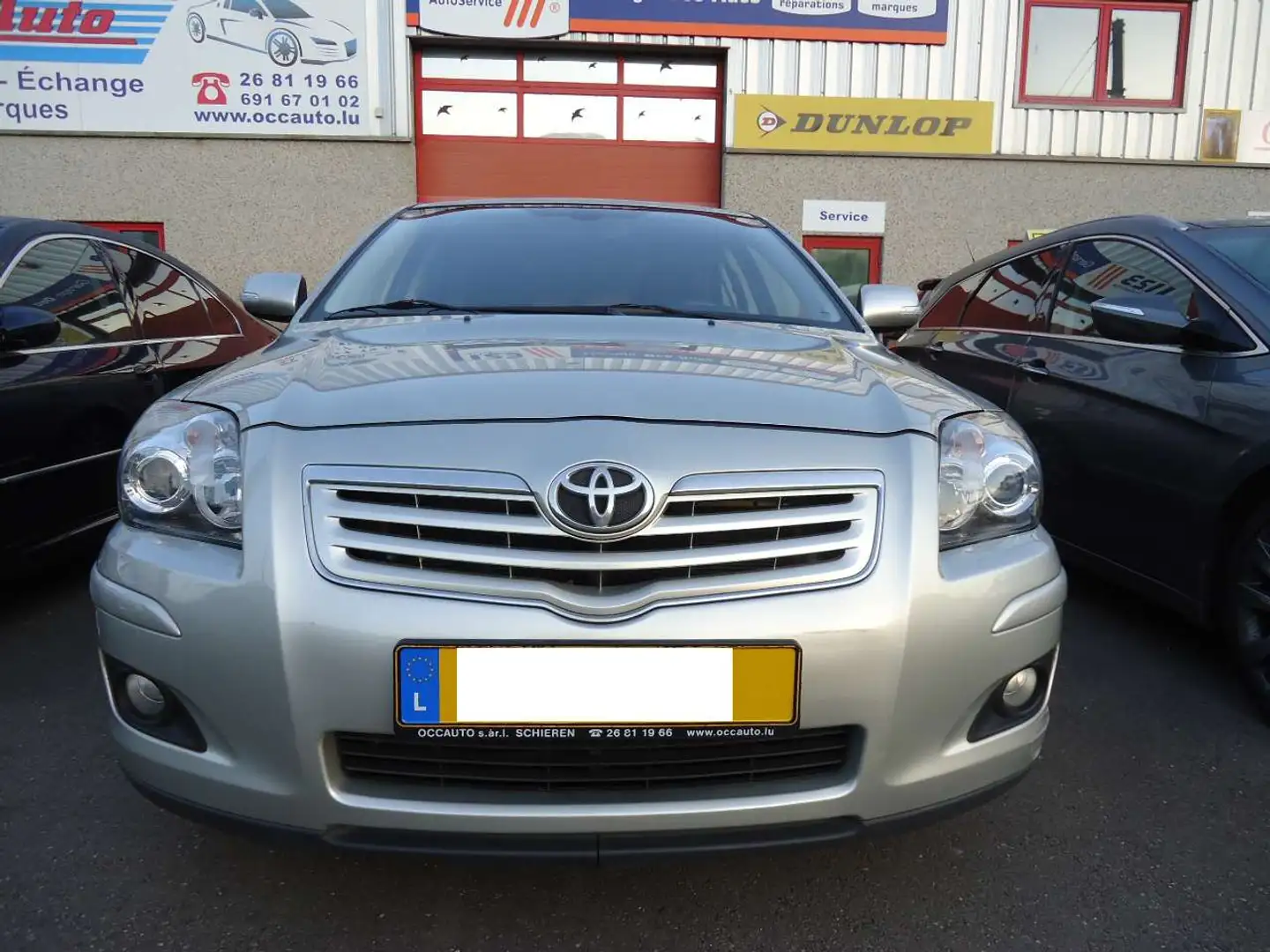 Toyota Avensis 2.0 Turbo D4D 16v Linea Luna Szürke - 1