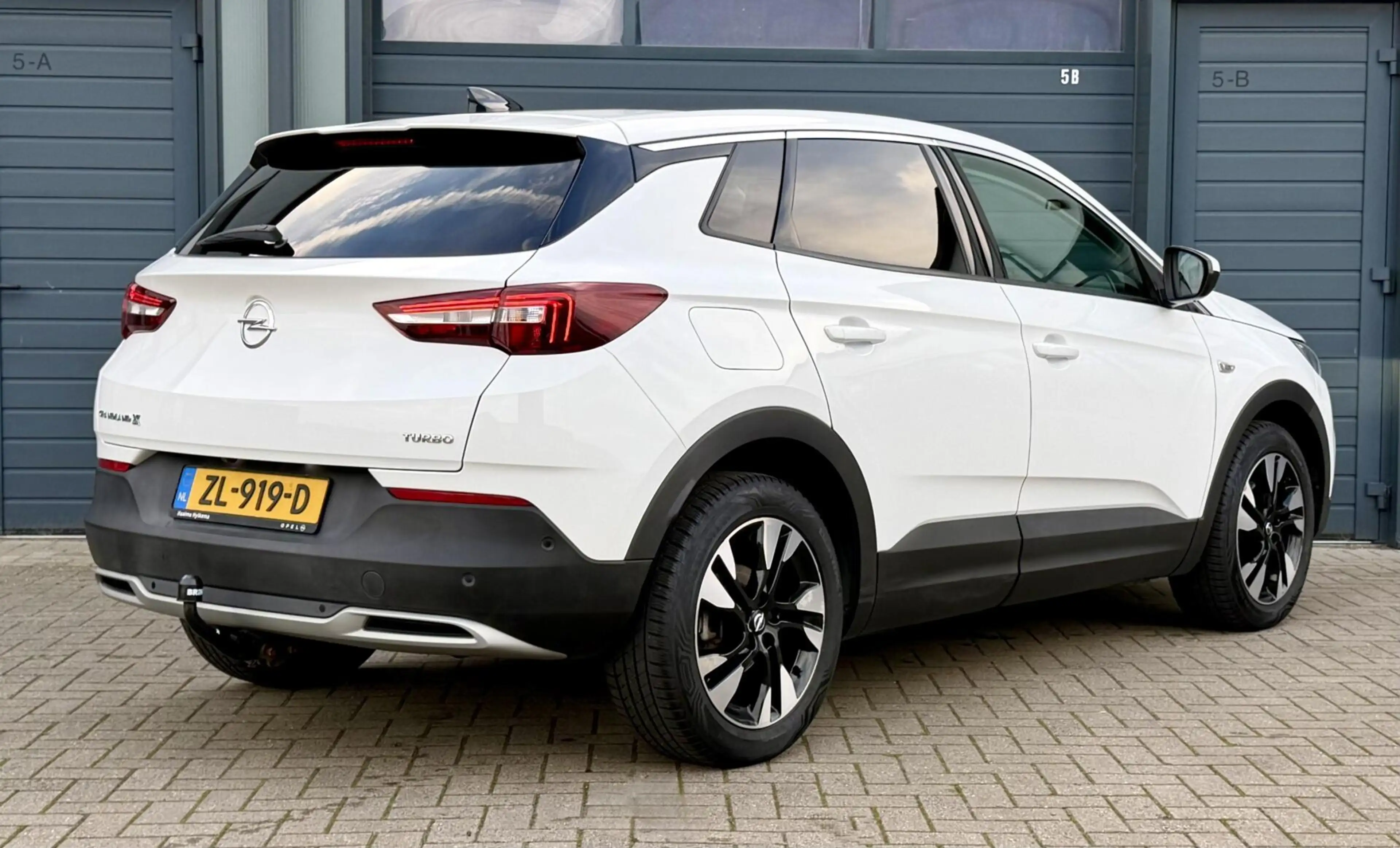 Opel Grandland X 1.2 - 130pk Turbo Ultimate | Lage KM NAP | DB Riem — photo 2