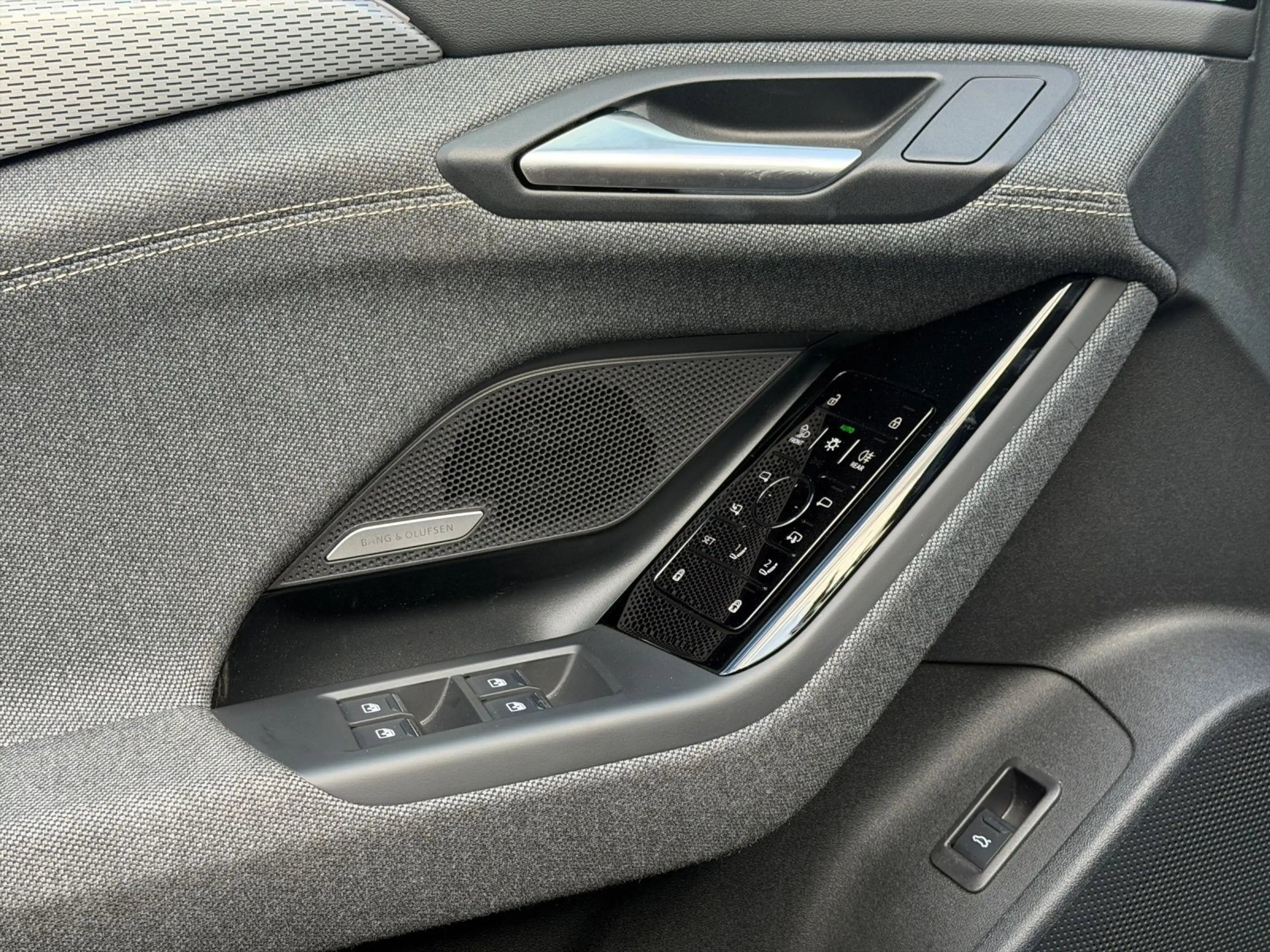 Audi A6 e-tron PERFORMANCE LM20 HuD MATRIX BuO — photo 8