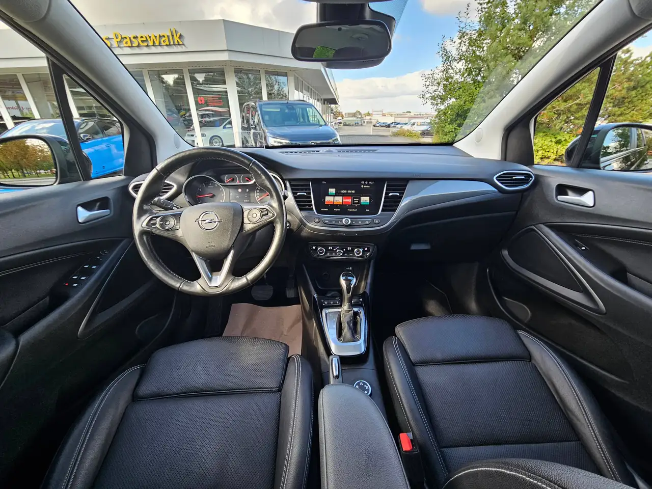Opel Crossland AT Ultimate P-Dach HuD AHK LED NAVI Leder PDC+Kamera Tempomat Winter-Pkt., миниатюра 13