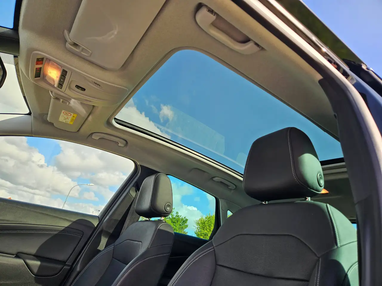 Opel Crossland AT Ultimate P-Dach HuD AHK LED NAVI Leder PDC+Kamera Tempomat Winter-Pkt., миниатюра 19