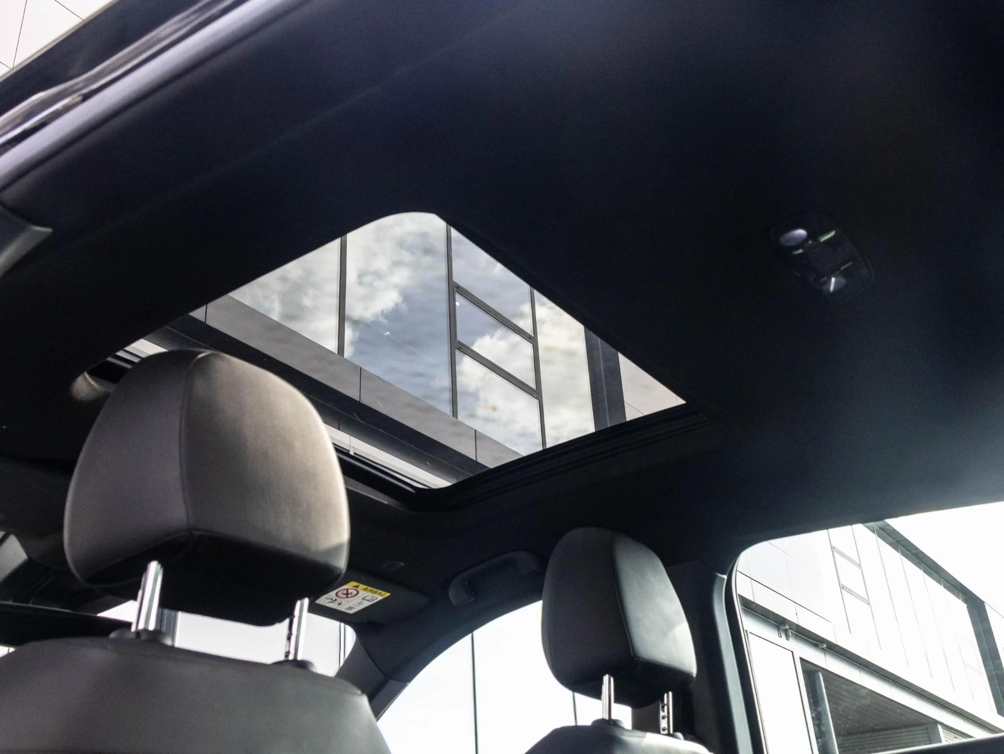 Alfa Romeo Tonale 1.5T Hybrid Veloce | Elektrisch glazen panorama-da — photo 2
