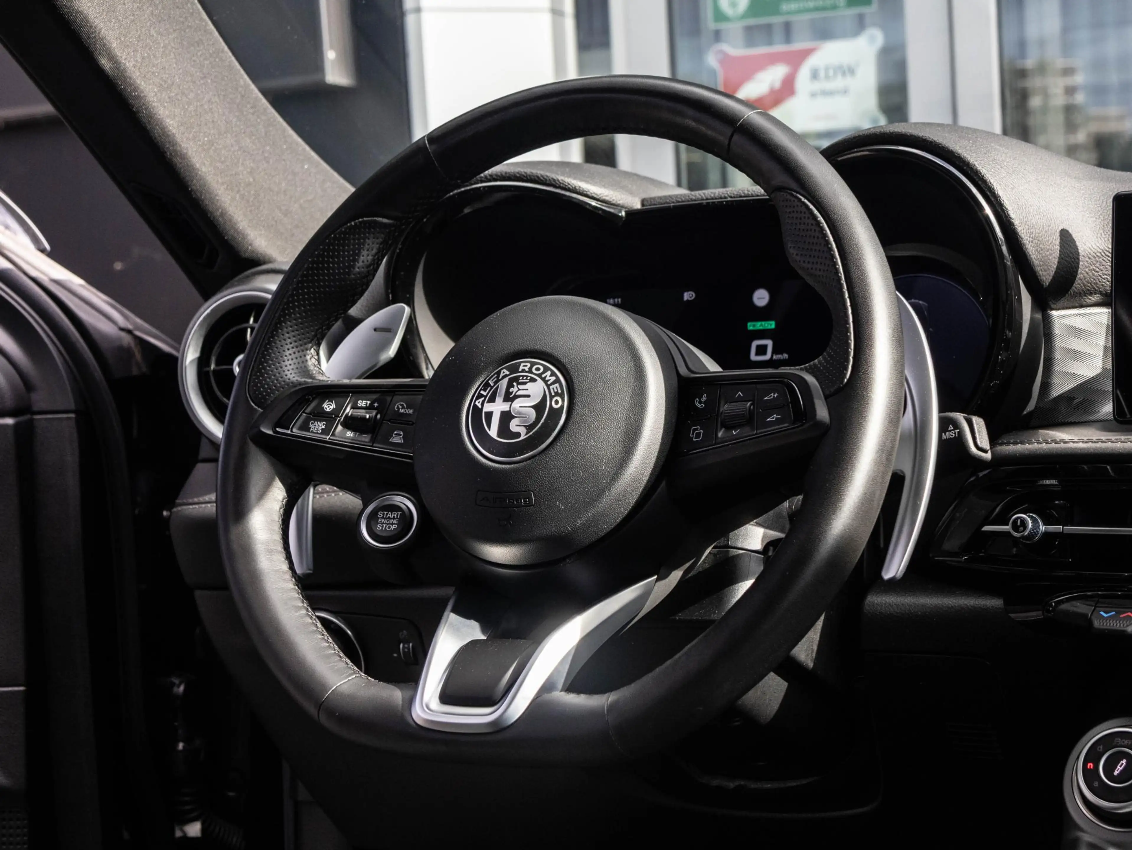 Alfa Romeo Tonale 1.5T Hybrid Veloce | Elektrisch glazen panorama-da — photo 47