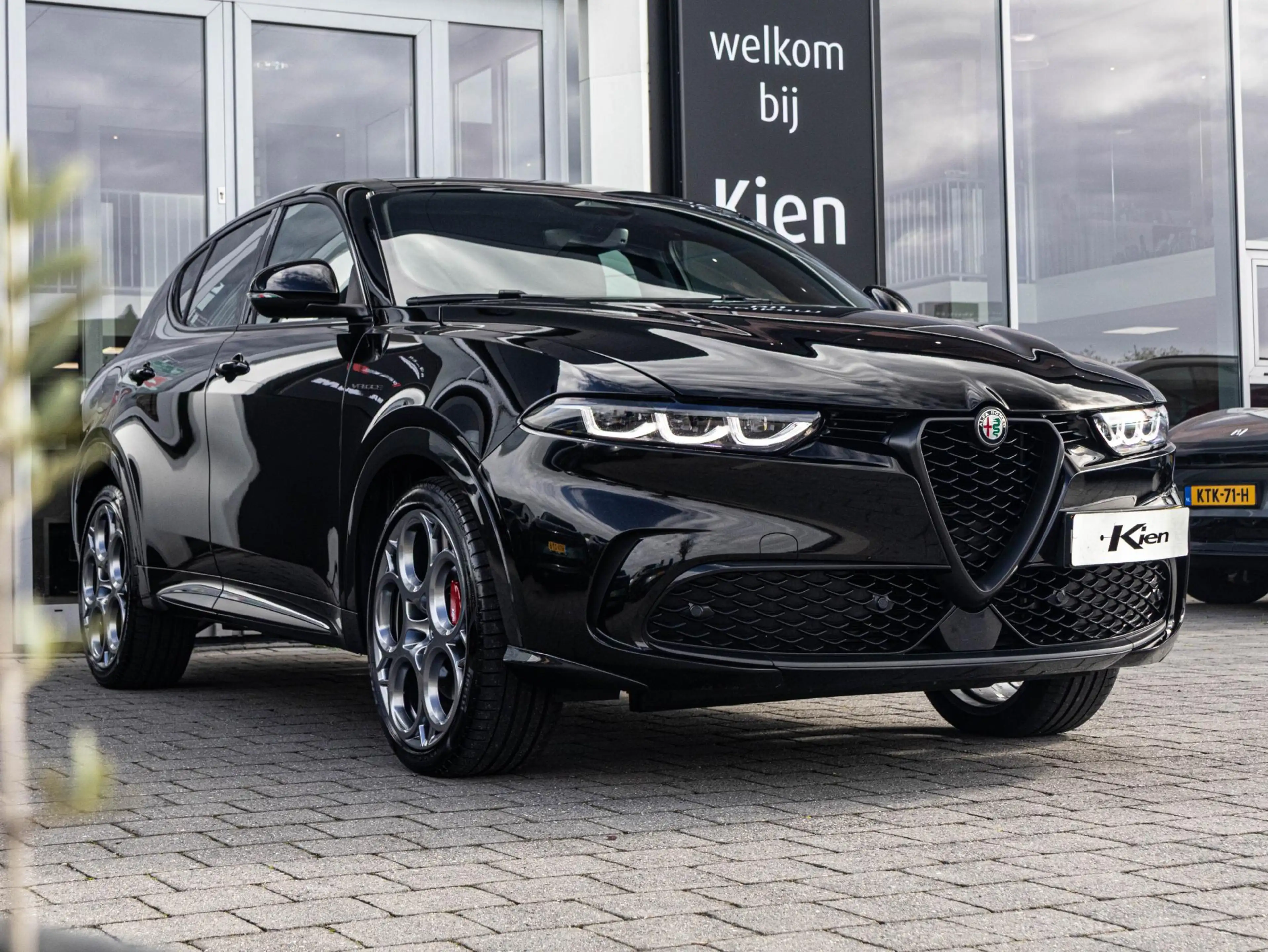 Alfa Romeo Tonale 1.5T Hybrid Veloce | Elektrisch glazen panorama-da — photo 20