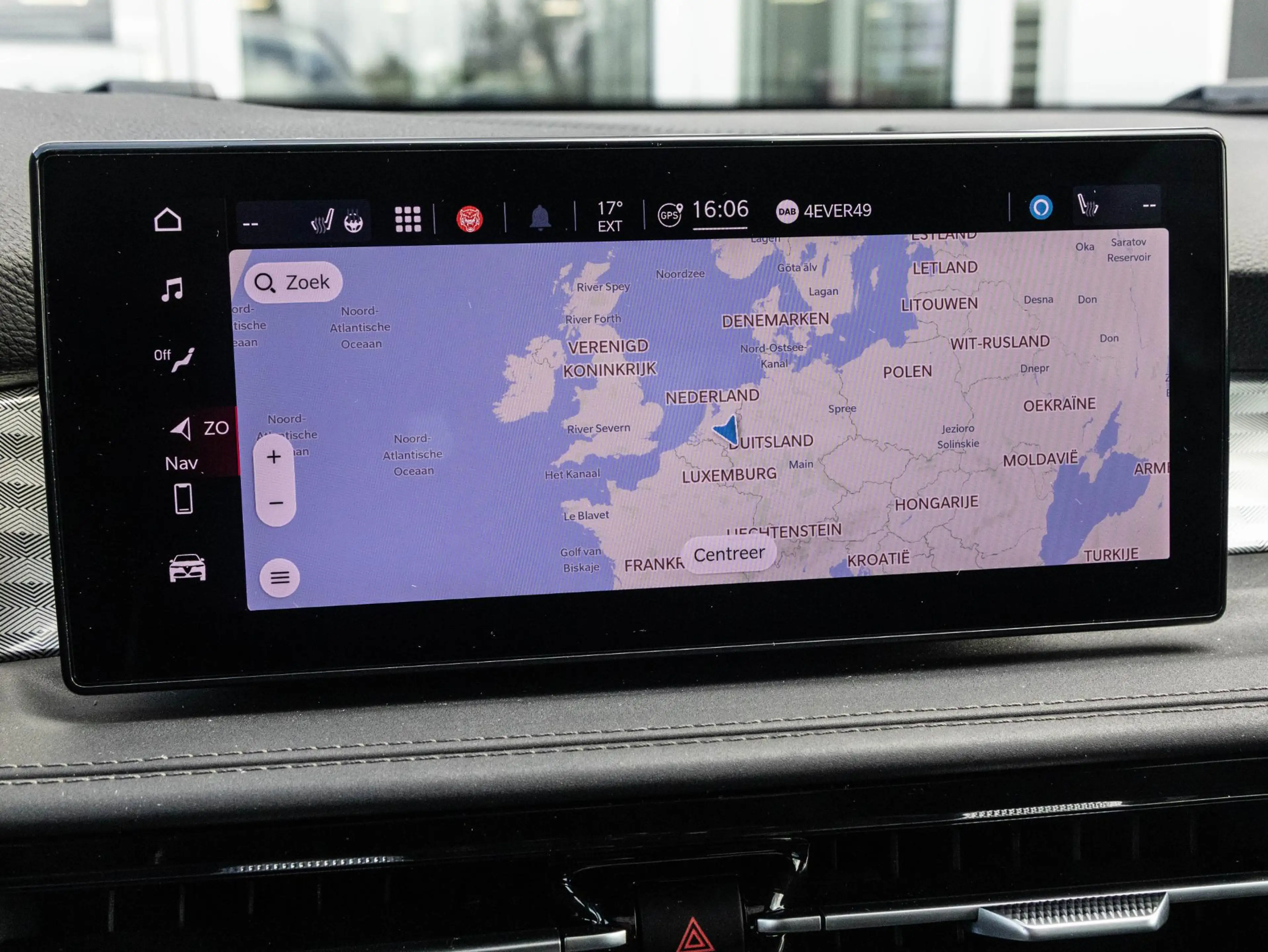 Alfa Romeo Tonale 1.5T Hybrid Veloce | Elektrisch glazen panorama-da — photo 11