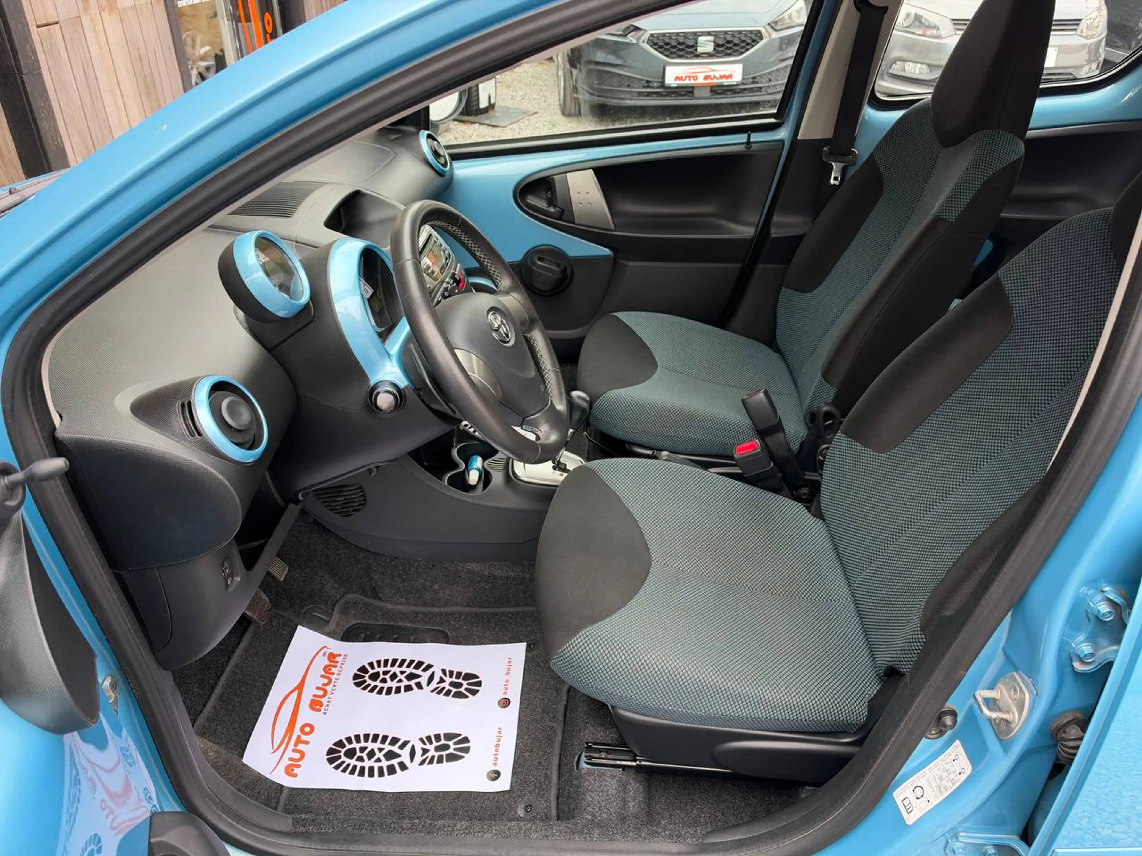 Toyota Aygo Aygo 1.0i **AUTOMATIQUE + AIRCO + BLUETOOTH** — photo 14