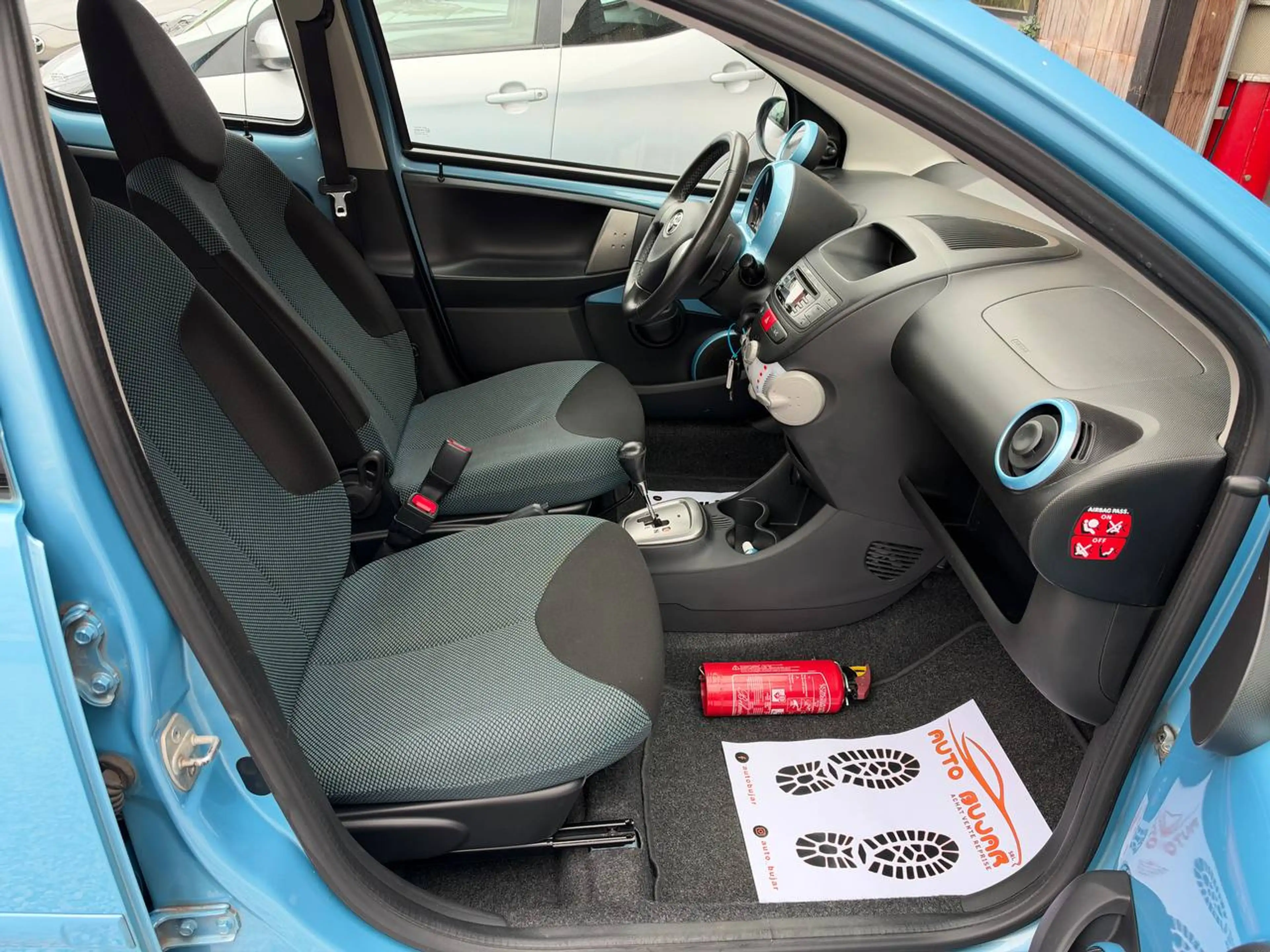 Toyota Aygo Aygo 1.0i **AUTOMATIQUE + AIRCO + BLUETOOTH** — photo 10