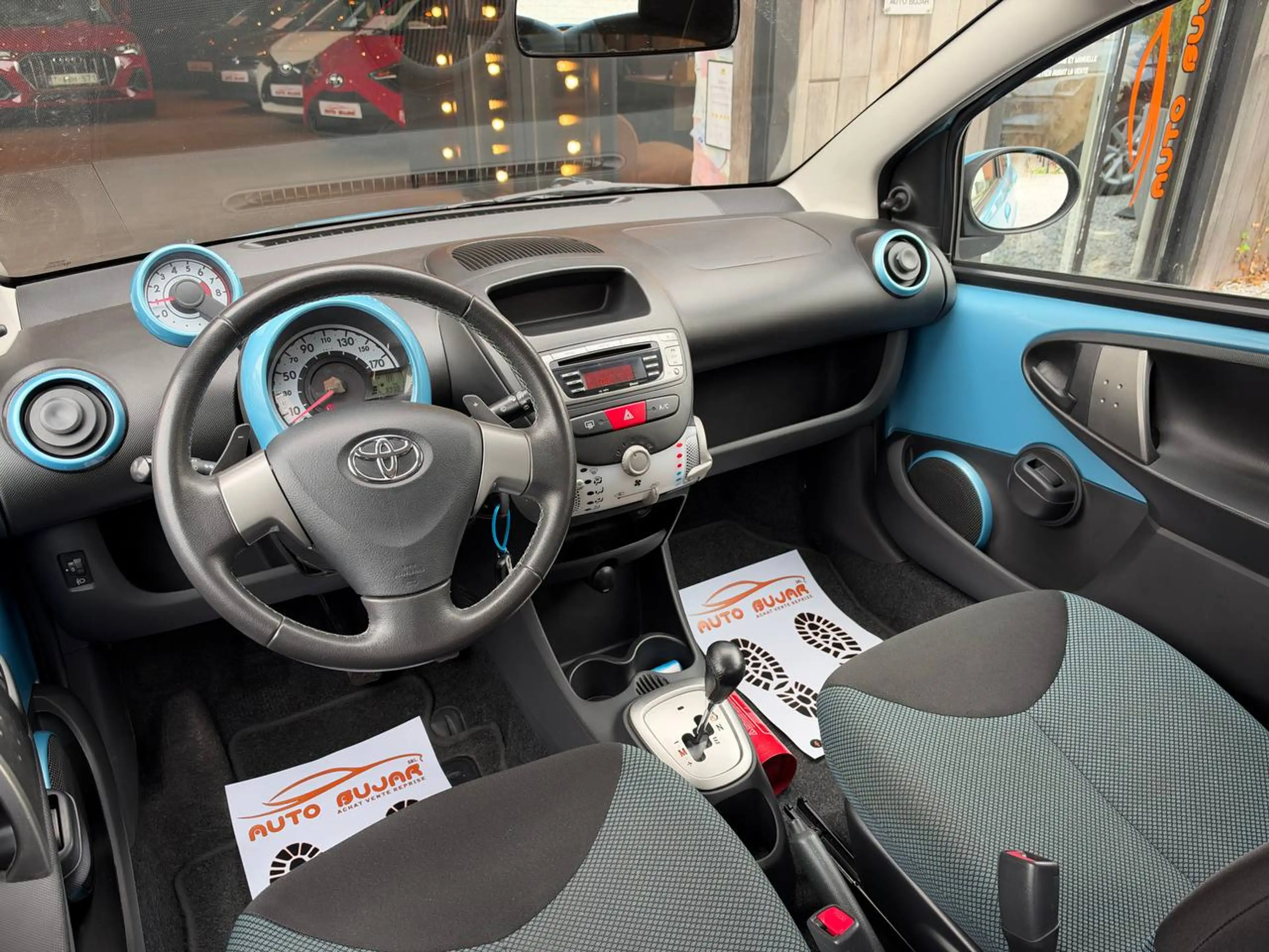 Toyota Aygo Aygo 1.0i **AUTOMATIQUE + AIRCO + BLUETOOTH** — photo 12