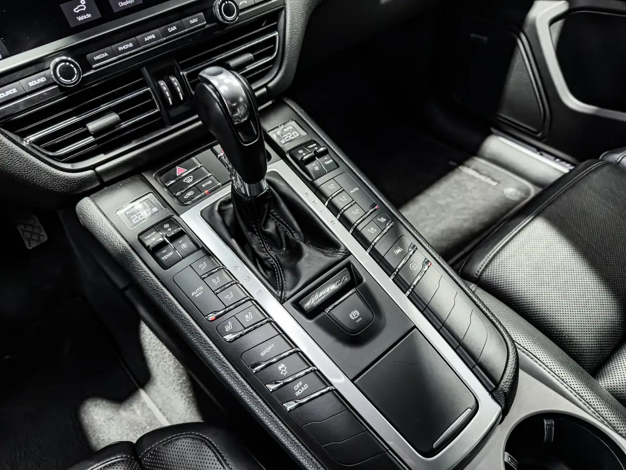 Porsche Macan снимка Porsche Macan