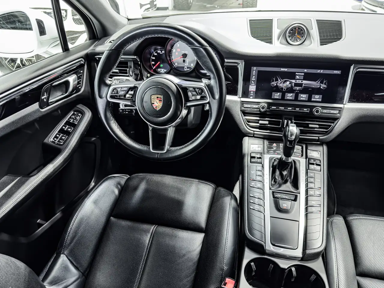 Porsche Macan снимка Porsche Macan