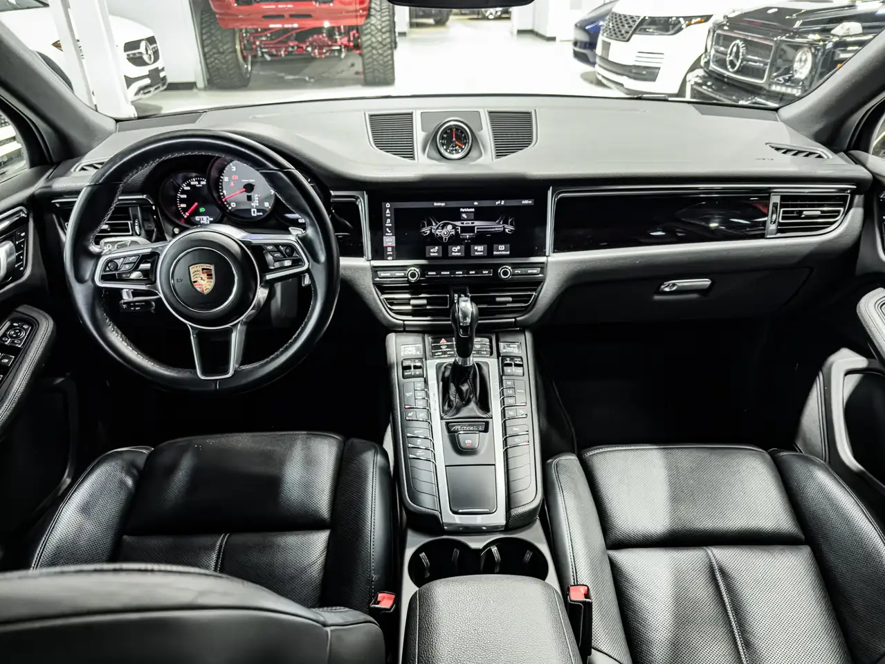 Porsche Macan снимка Porsche Macan