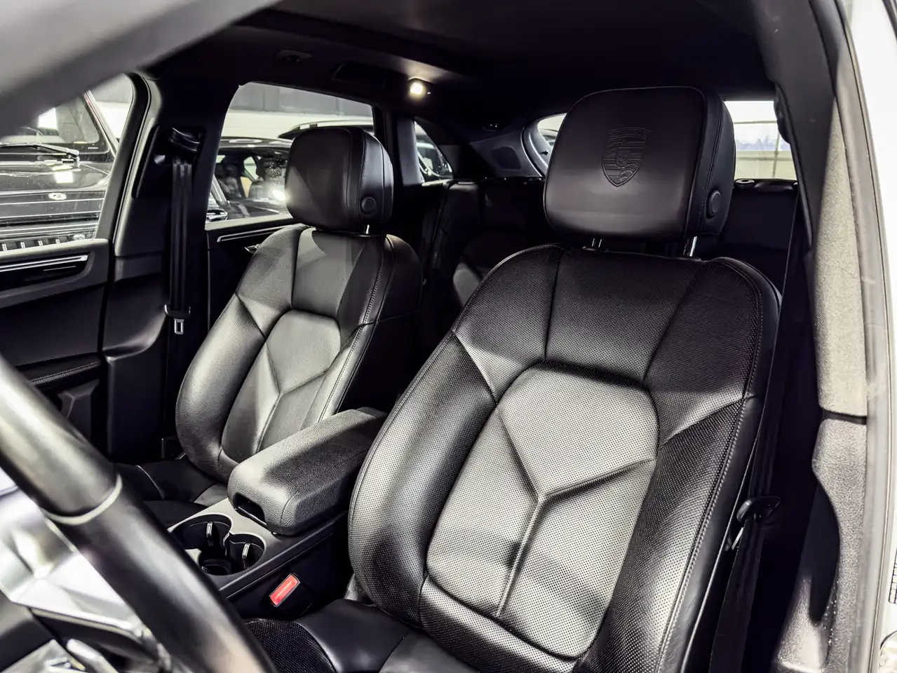 Porsche Macan снимка Porsche Macan