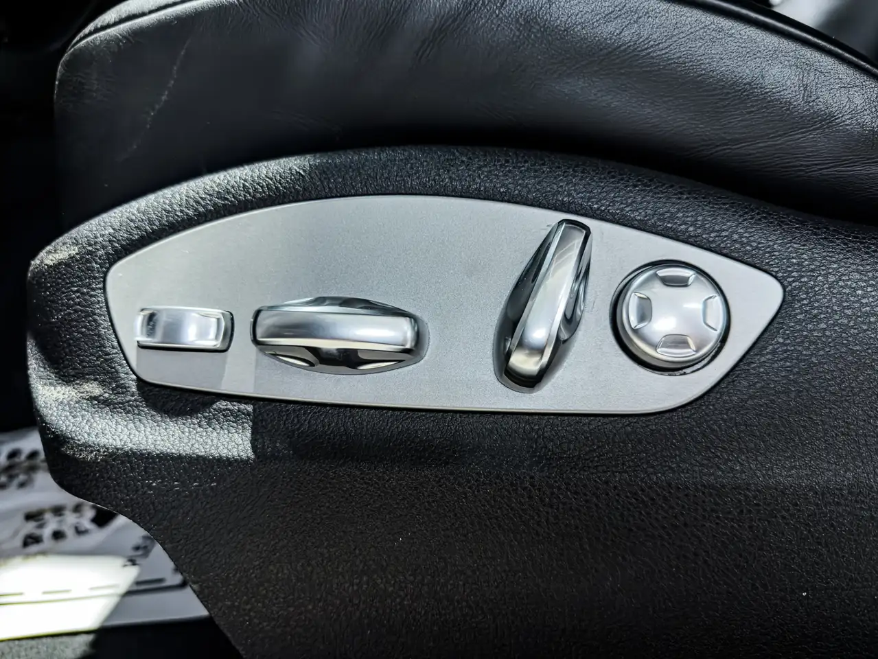 Porsche Macan снимка Porsche Macan
