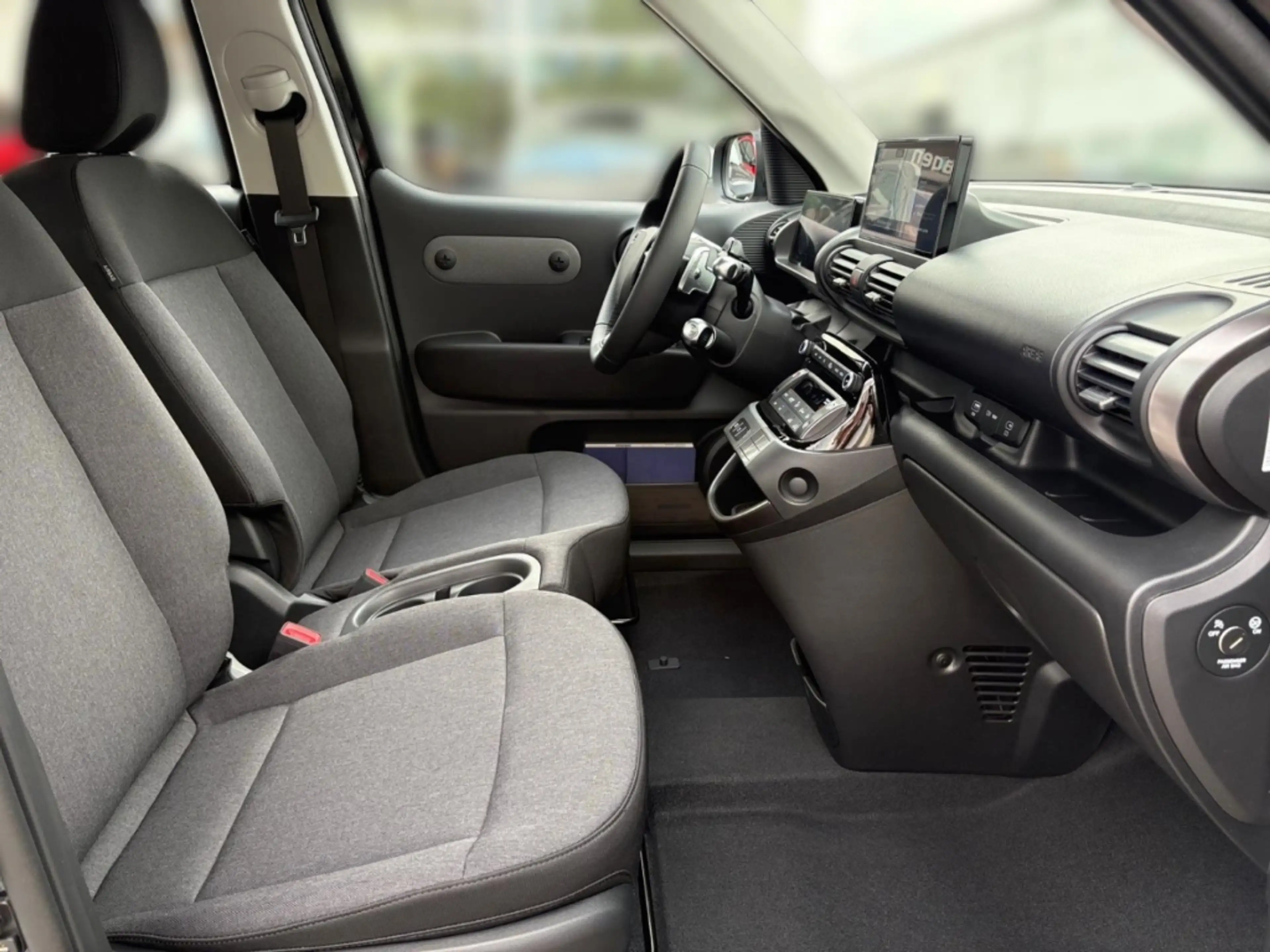 Hyundai Inster Elektro 85 kW + GROSSE BATTERIE!+AB LAGER — photo 14