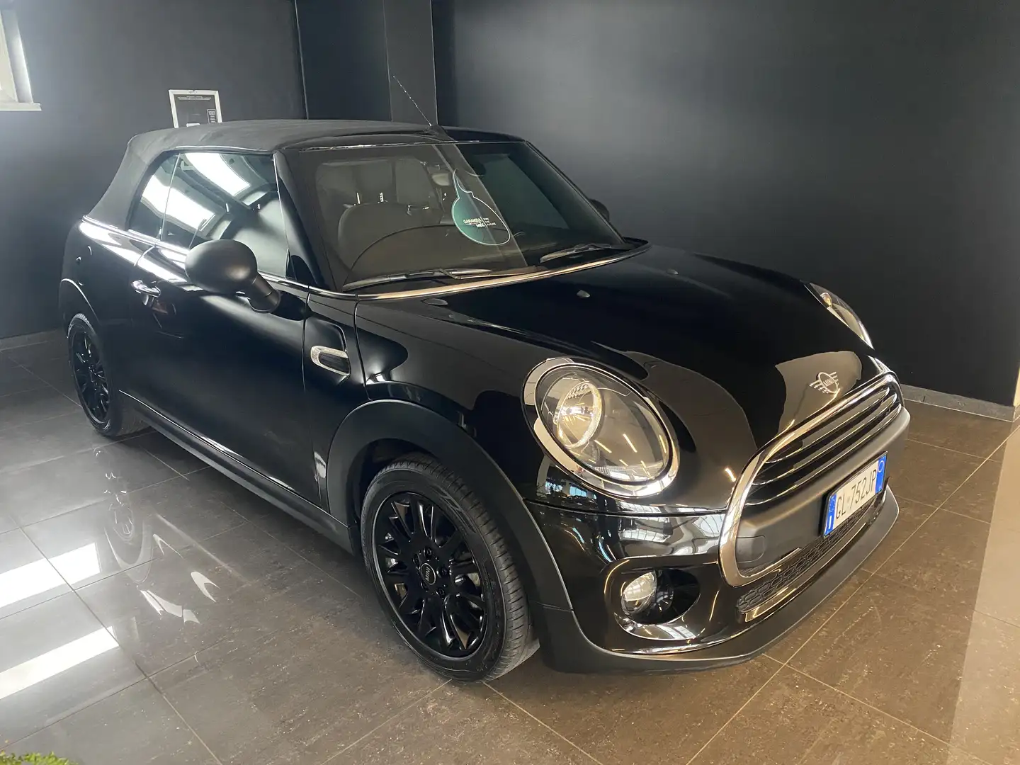MINI One Cabrio Mini 2019 Cabrio 1.5 Hype -ANCHE PER NEOPATENTATI- Noir - 1