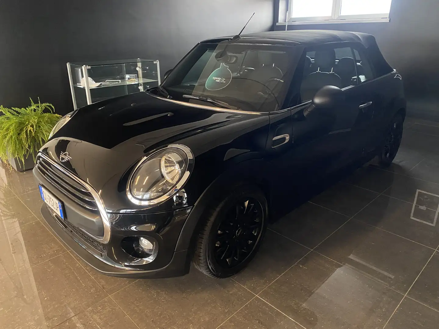 MINI One Cabrio Mini 2019 Cabrio 1.5 Hype -ANCHE PER NEOPATENTATI- Noir - 2