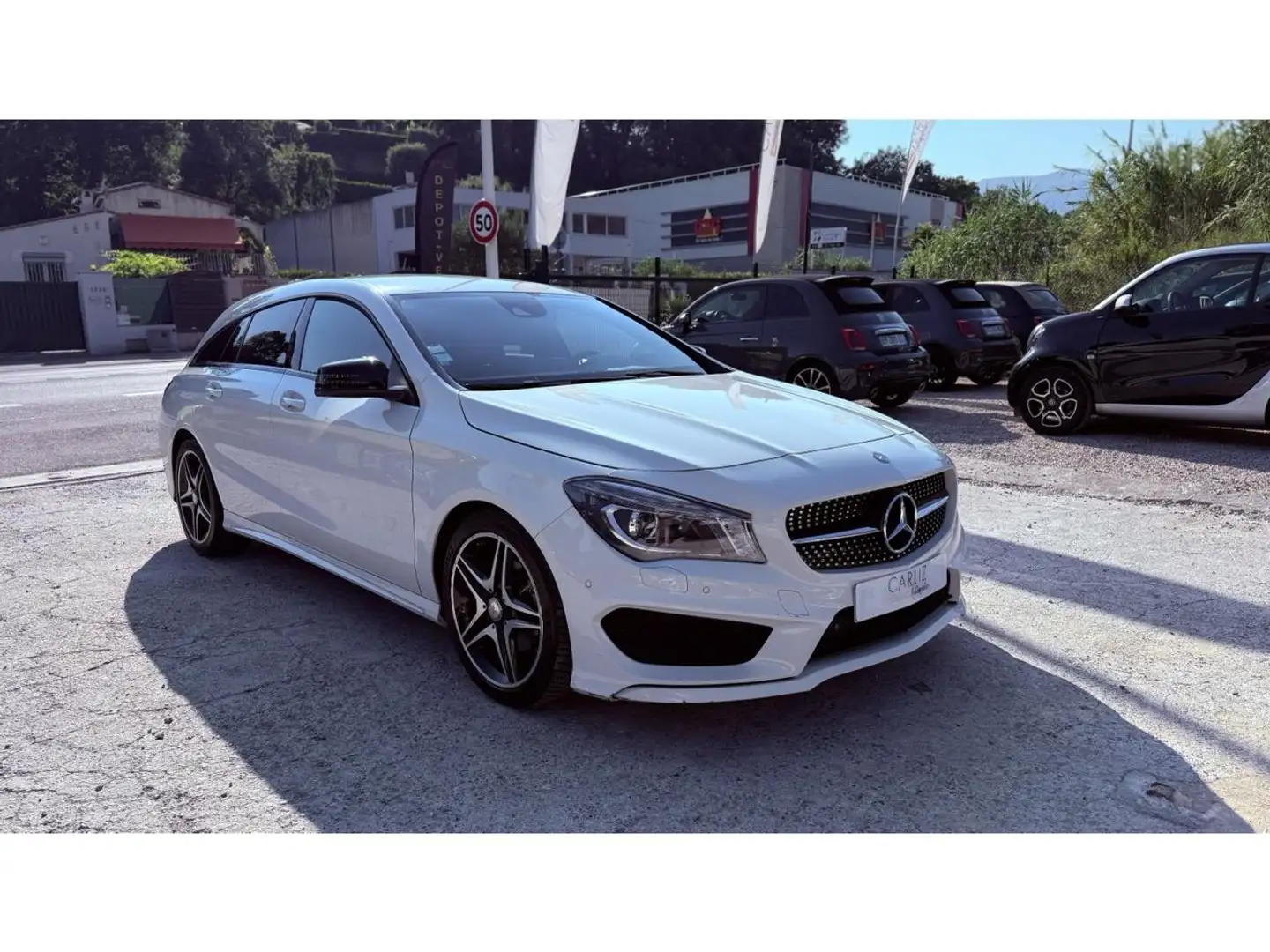 Mercedes-Benz CLA 180 Shooting Brake CLA 180 122cv Fascination 7G-DCT Blanc - 1