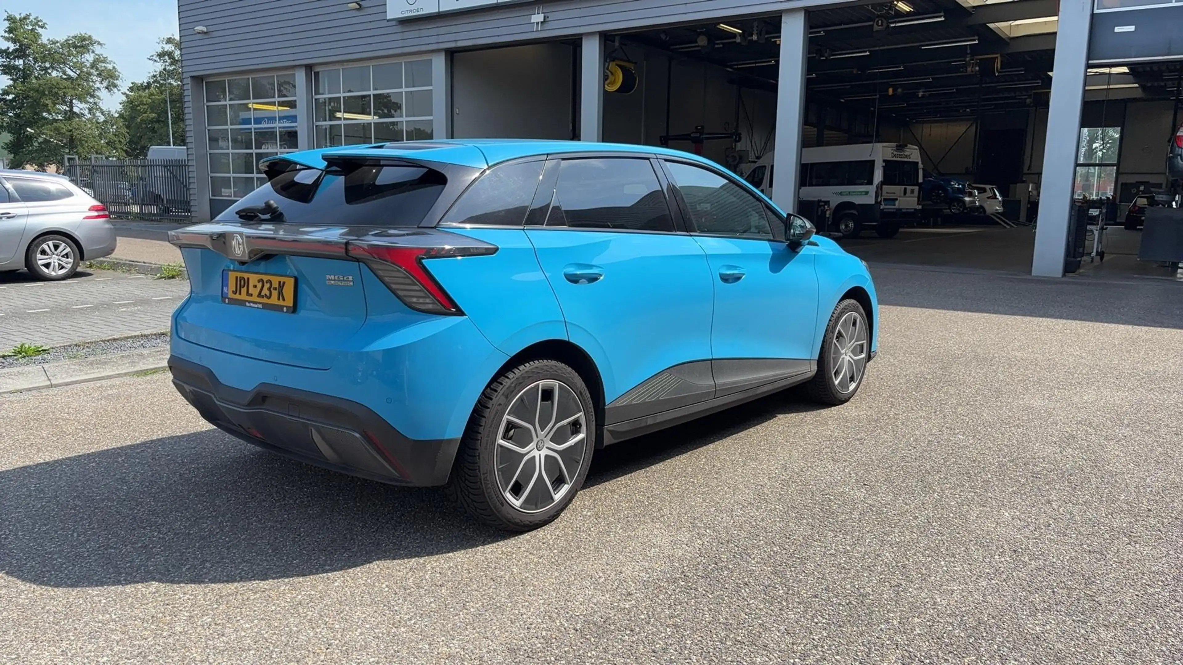 MG MG4 Electric Comfort 64 kWh — photo 5