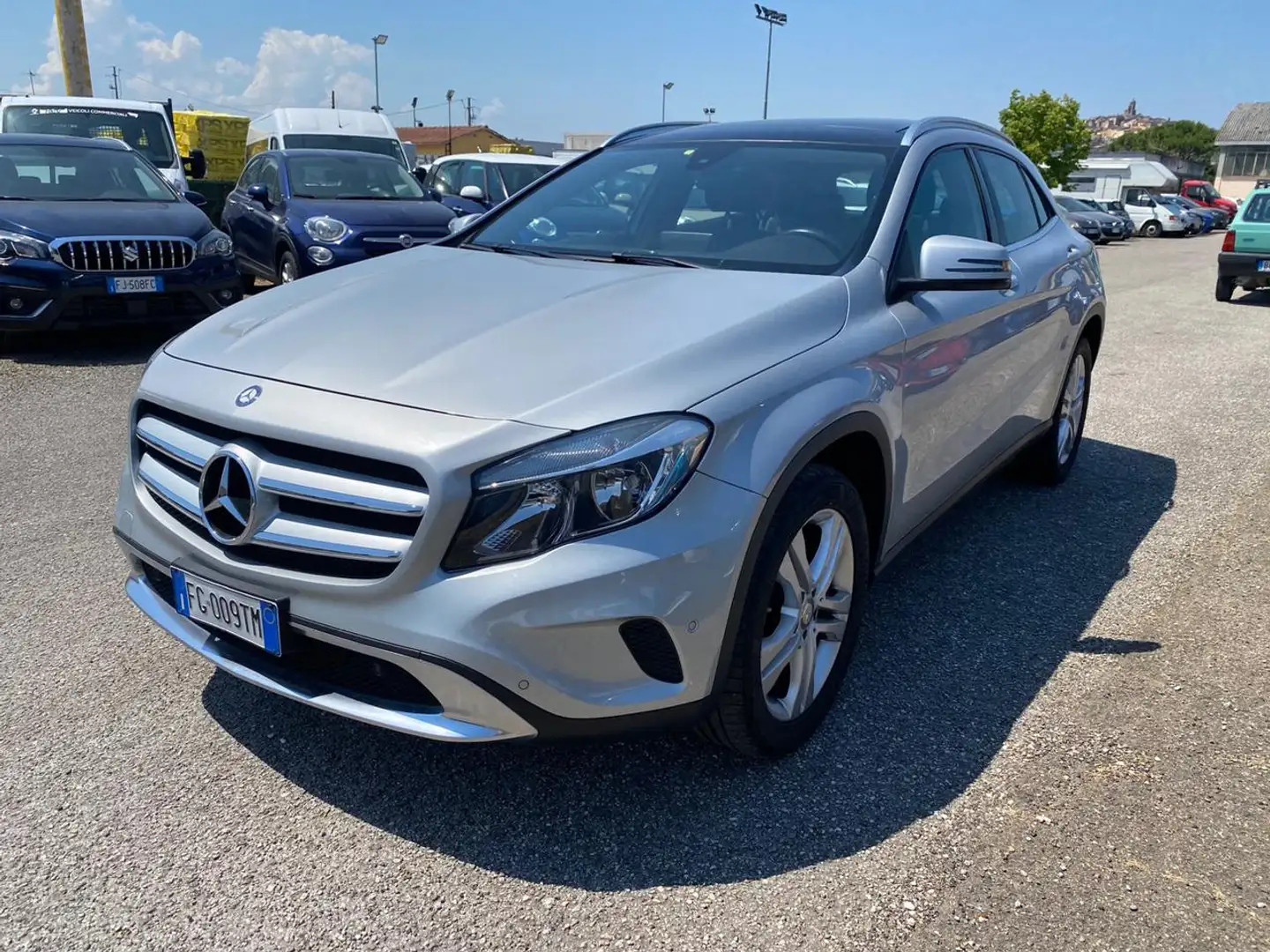 Mercedes-Benz GLA 220 d Automatic 4Matic Premium Argent - 1