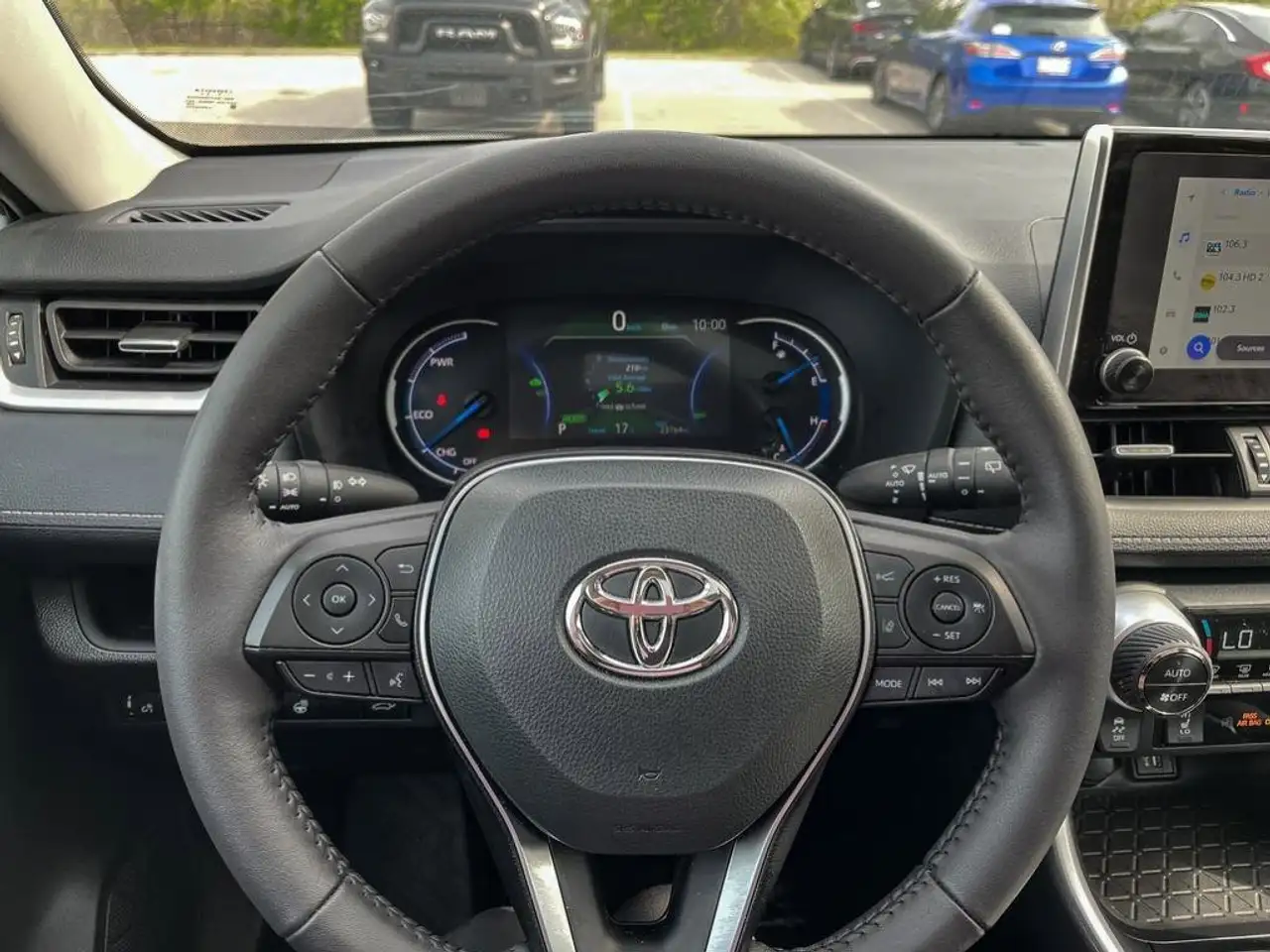 Toyota RAV 4 снимка Toyota RAV 4