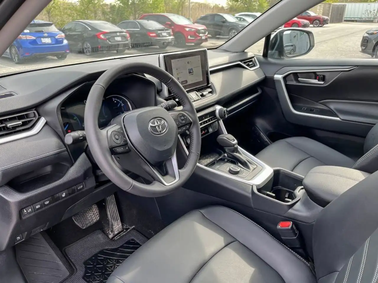 Toyota RAV 4 снимка Toyota RAV 4