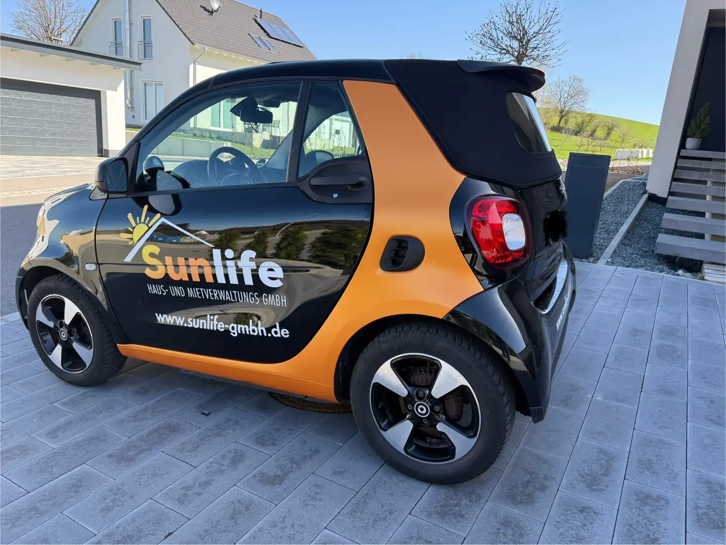 smart forTwo smart fortwo cabrio electric drive cabrio EQ pulse Schwarz - 1