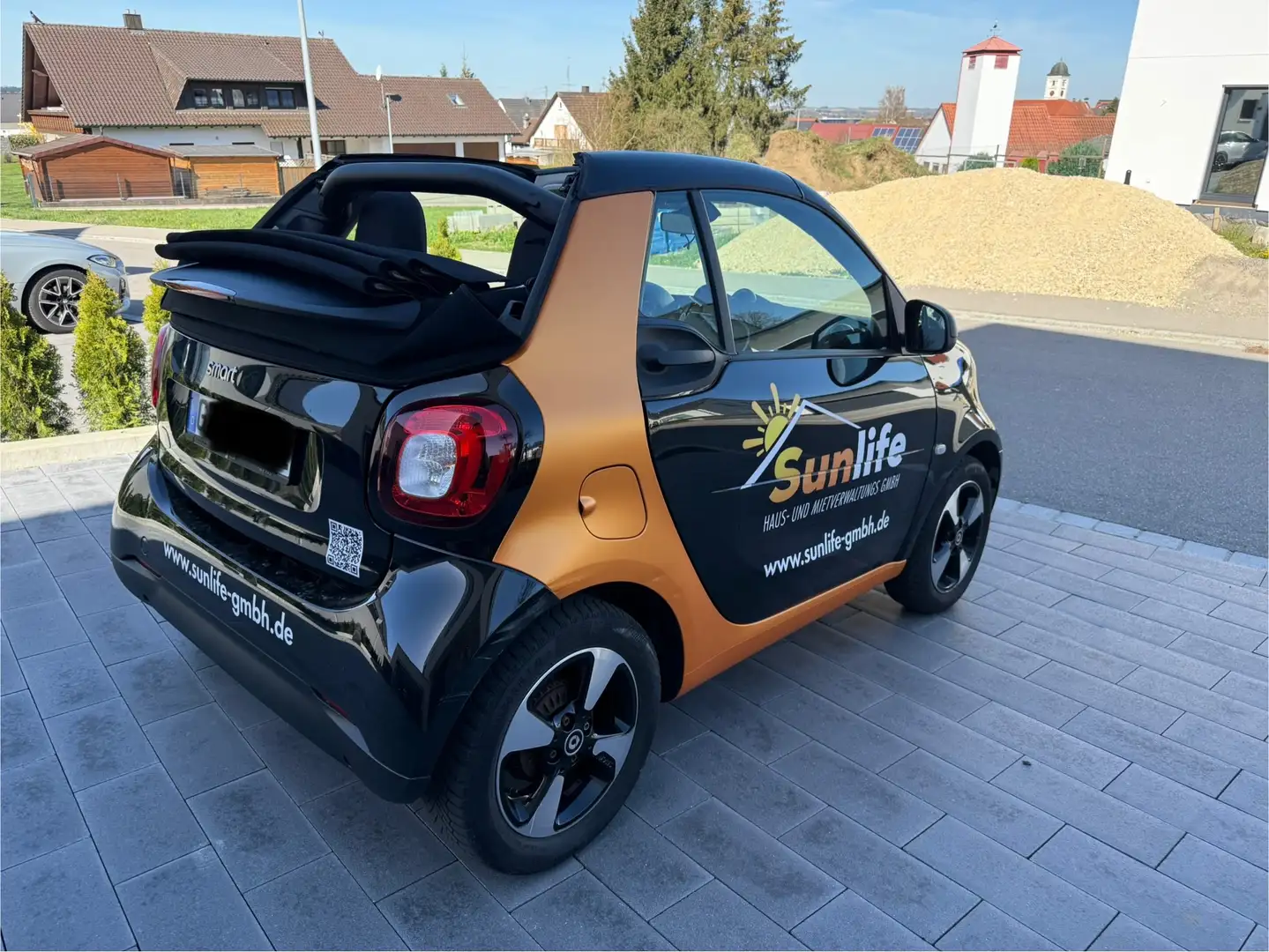 smart forTwo smart fortwo cabrio electric drive cabrio EQ pulse Schwarz - 2