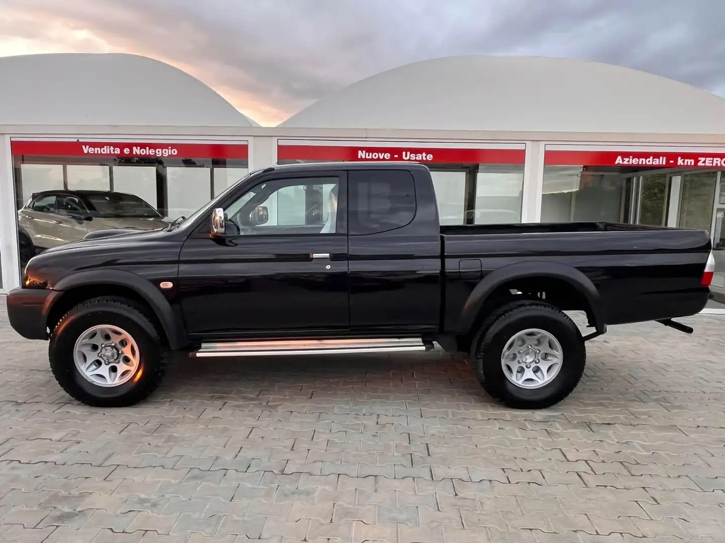 Mitsubishi L200 2.5 TDI 4WD Single Cab Pick-up GL Nero - 1