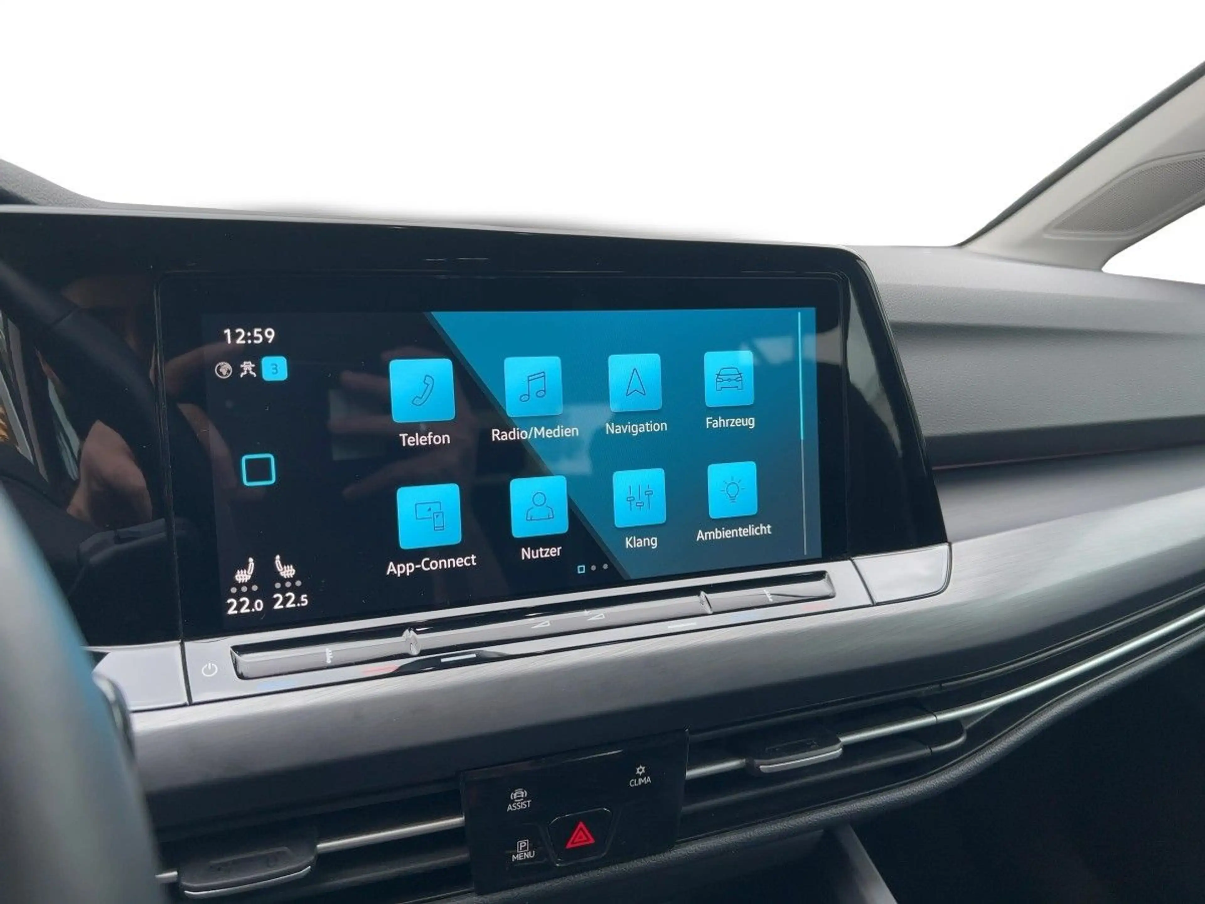 Volkswagen Golf VIII 1.5 eTSI DSG Style Navi LED-Plus PDC — photo 13