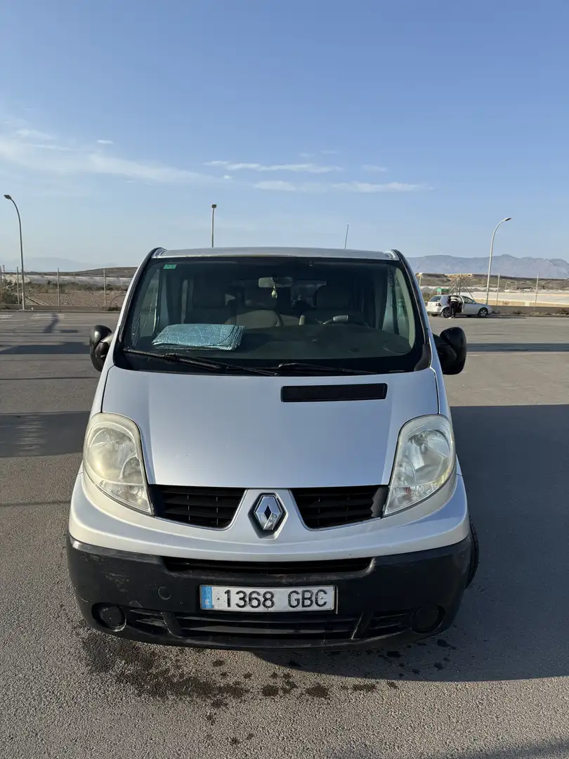 Renault Trafic Traf. 2.0dCi Fg. 29 Largo Sobreelev. 115 Plateado - 1