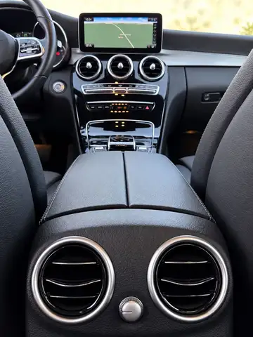 Mercedes-Benz 300 view 13
