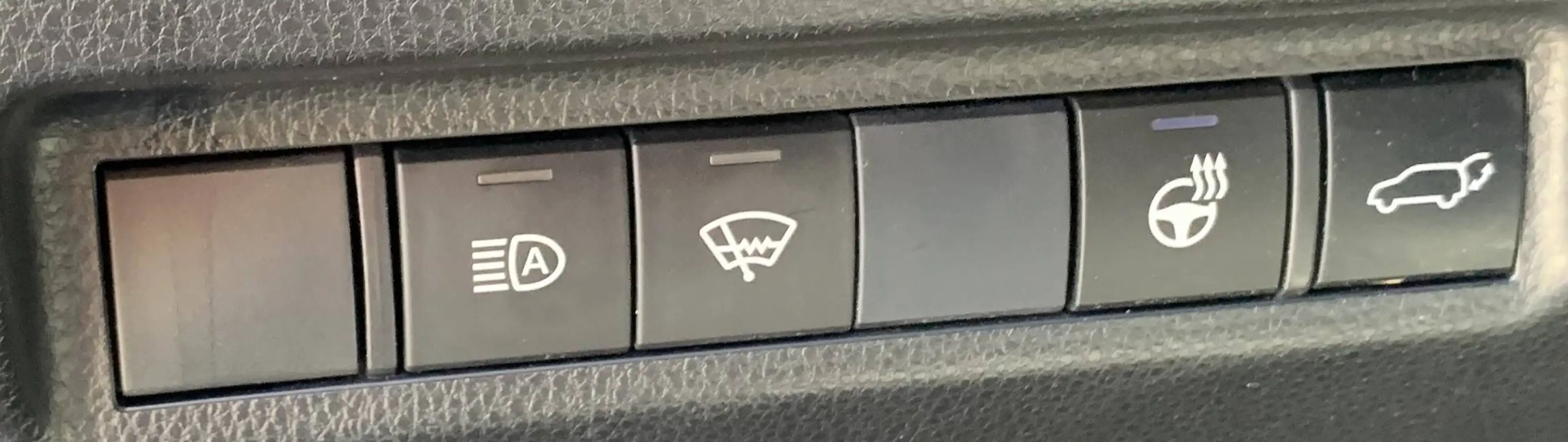 Toyota RAV 4 Hybrid 4x4 Club — photo 12