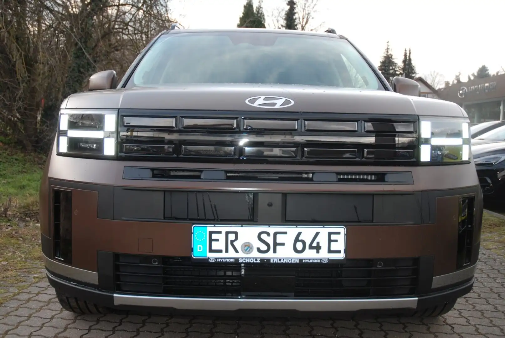 Hyundai SANTA FE 1.6 T Plug-in 4WD Signature Komfort Te Braun - 2