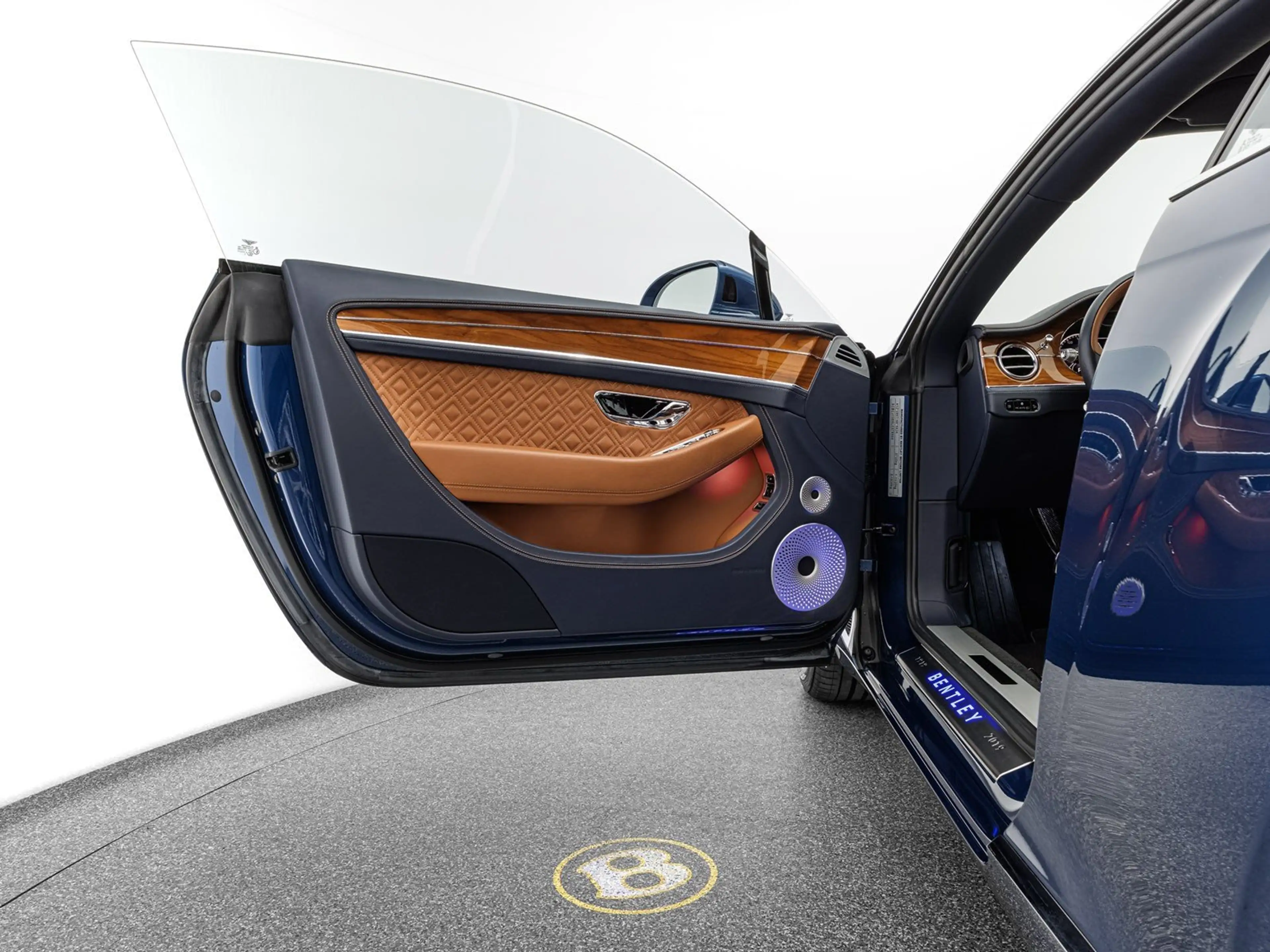 Bentley Continental GT V8 / Centenary 100 Jahre Bentley — photo 8