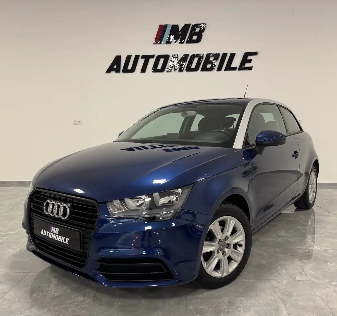 Audi A1 1.2 TFSI 86 Attraction garantie Bleu - 1