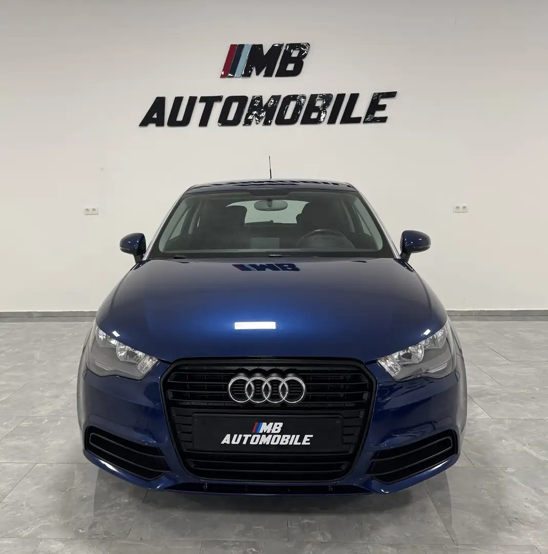 Audi A1 1.2 TFSI 86 Attraction garantie Bleu - 2