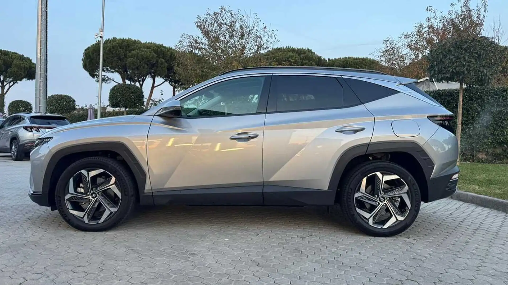 Hyundai TUCSON 3ª serie 1.6 HEV aut.Exellence Gris - 2