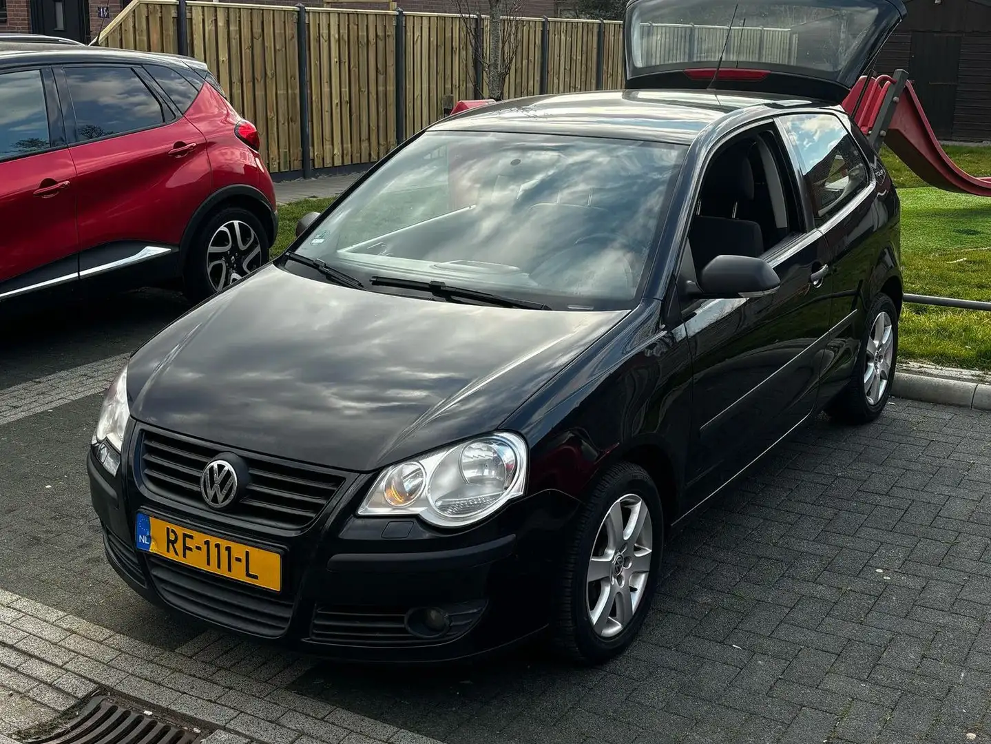 Volkswagen Polo Polo 1.4-16V Trendline Zwart - 1