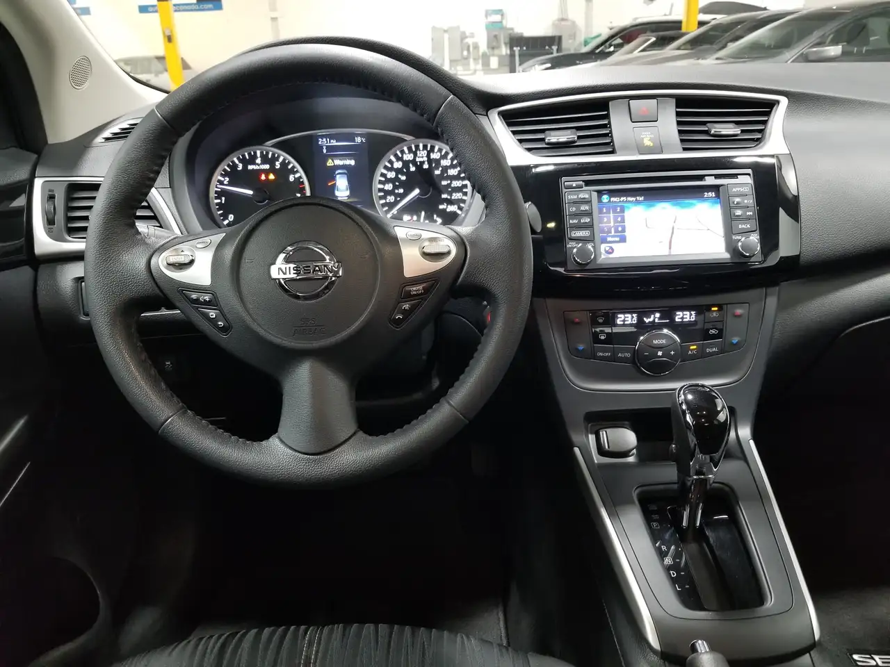 Nissan Sentra снимка Nissan Sentra